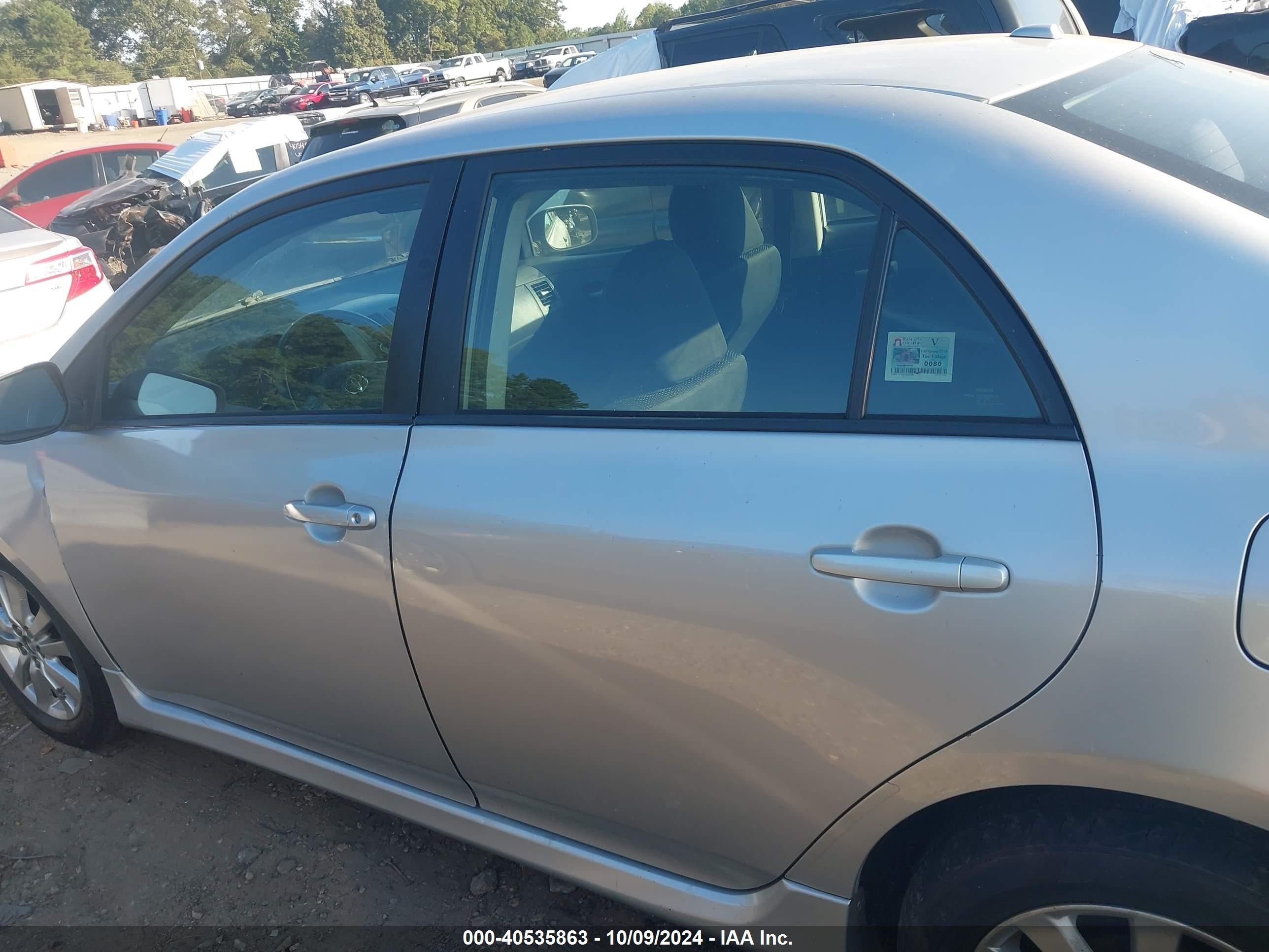 2010 Toyota Corolla S Silver vin: 2T1BU4EE9AC303388