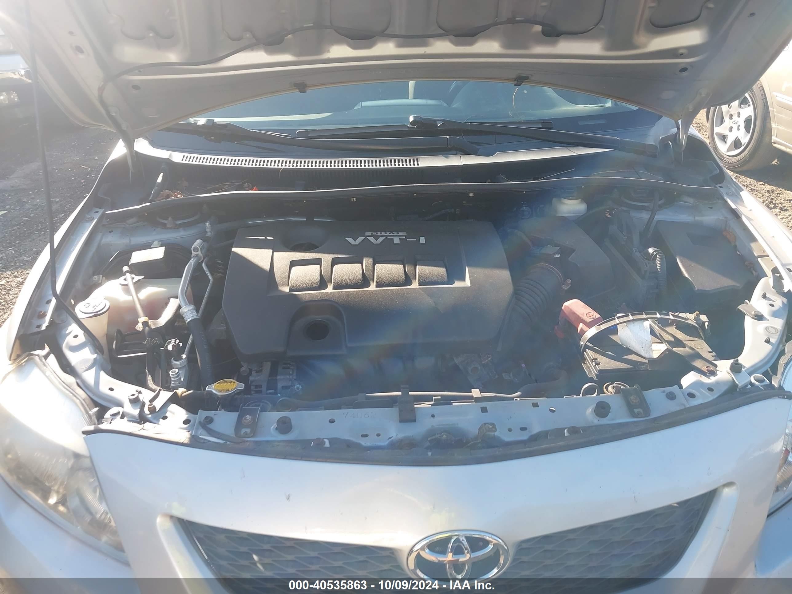 2010 Toyota Corolla S Silver vin: 2T1BU4EE9AC303388