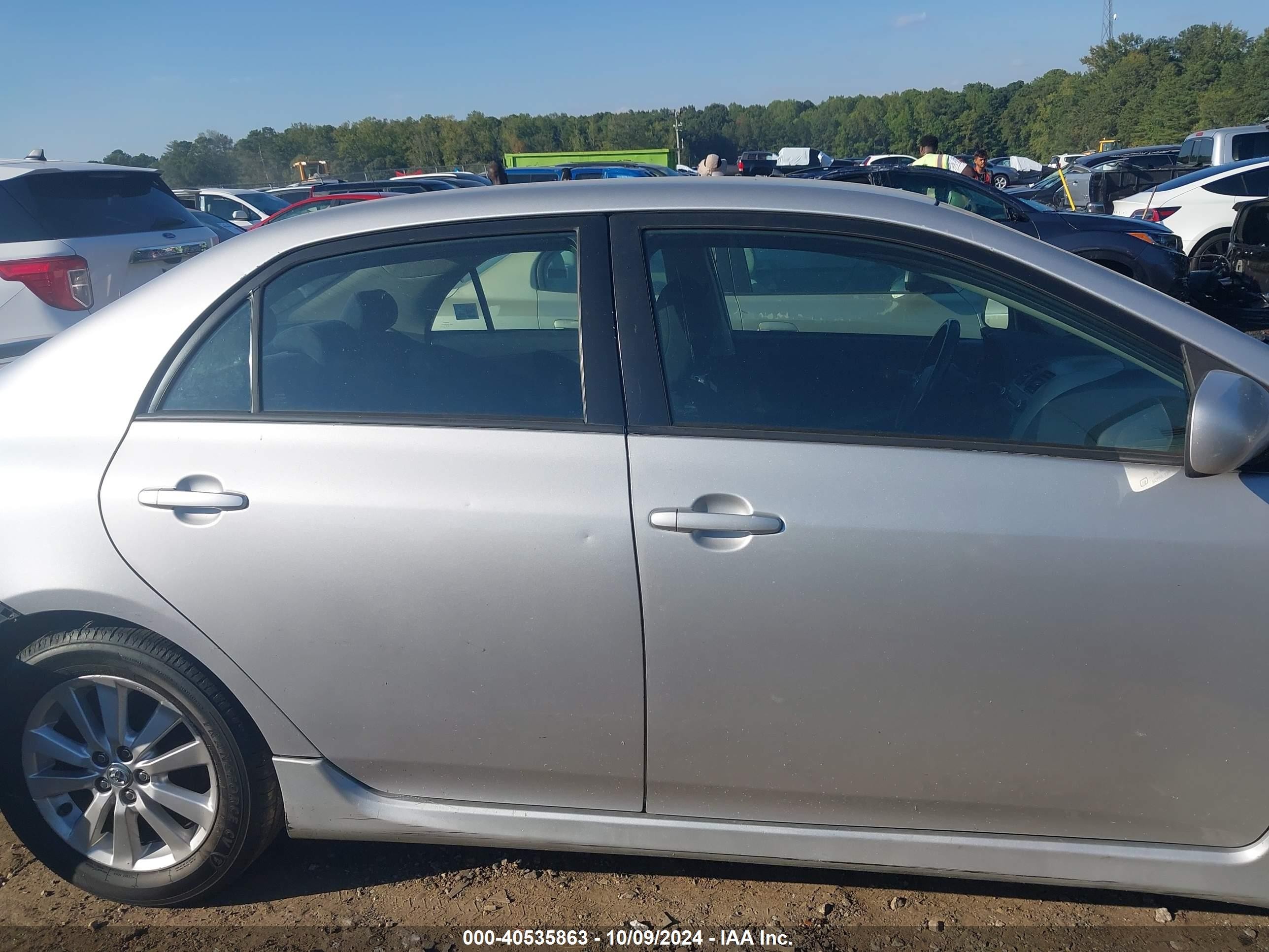 2010 Toyota Corolla S Silver vin: 2T1BU4EE9AC303388