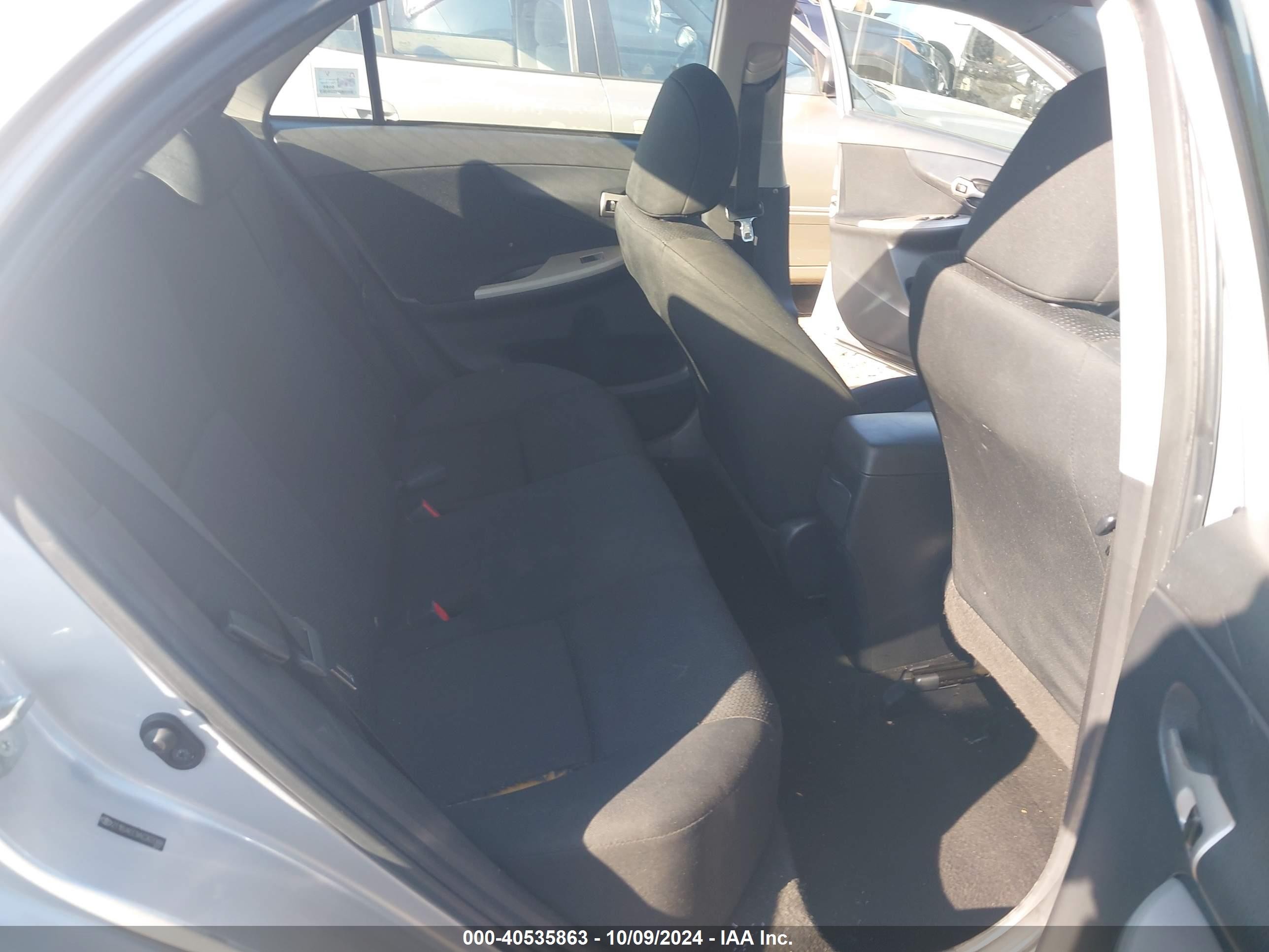 2010 Toyota Corolla S Silver vin: 2T1BU4EE9AC303388