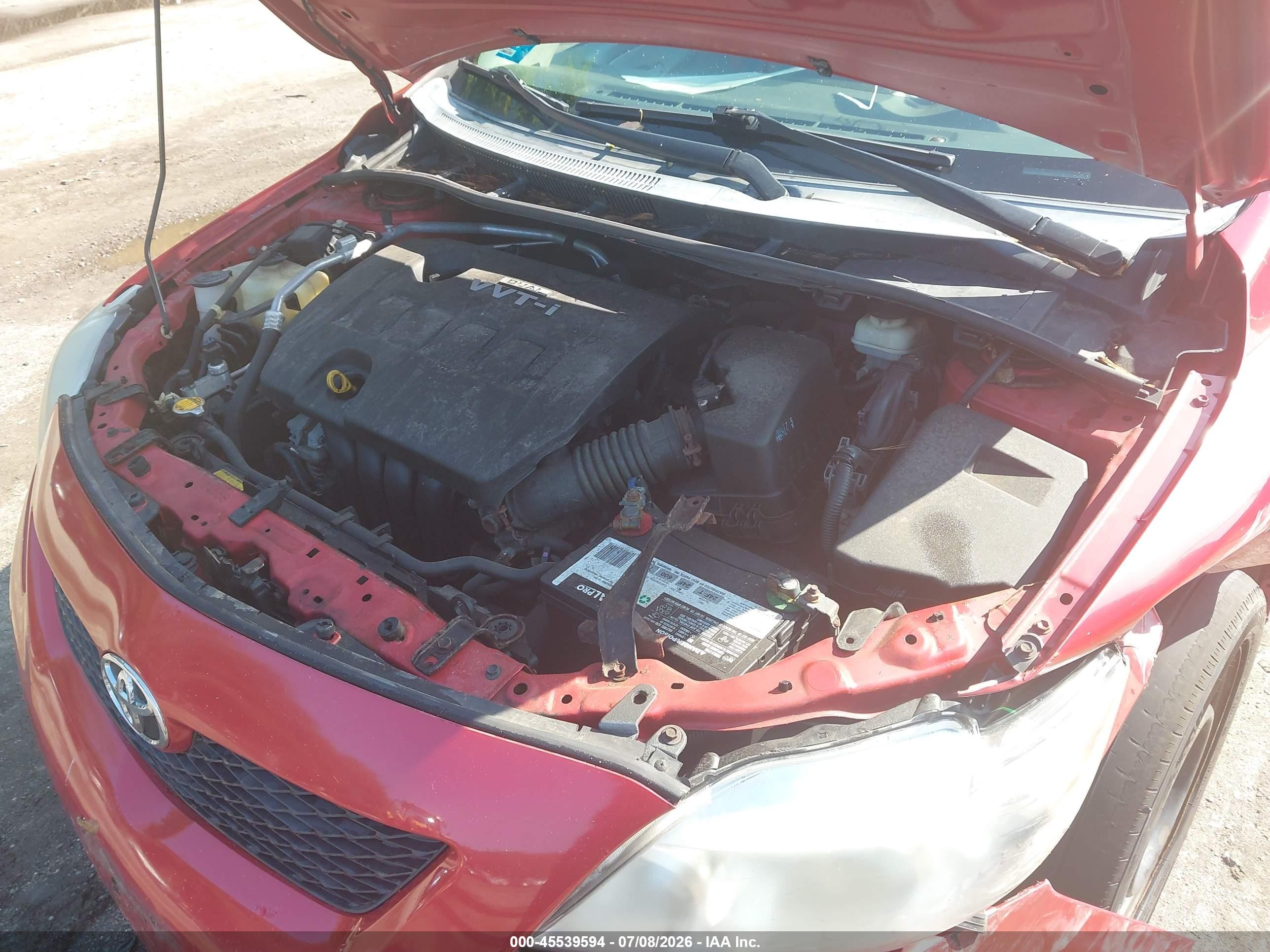 2010 Toyota Corolla Le Red vin: 2T1BU4EE9AC303844