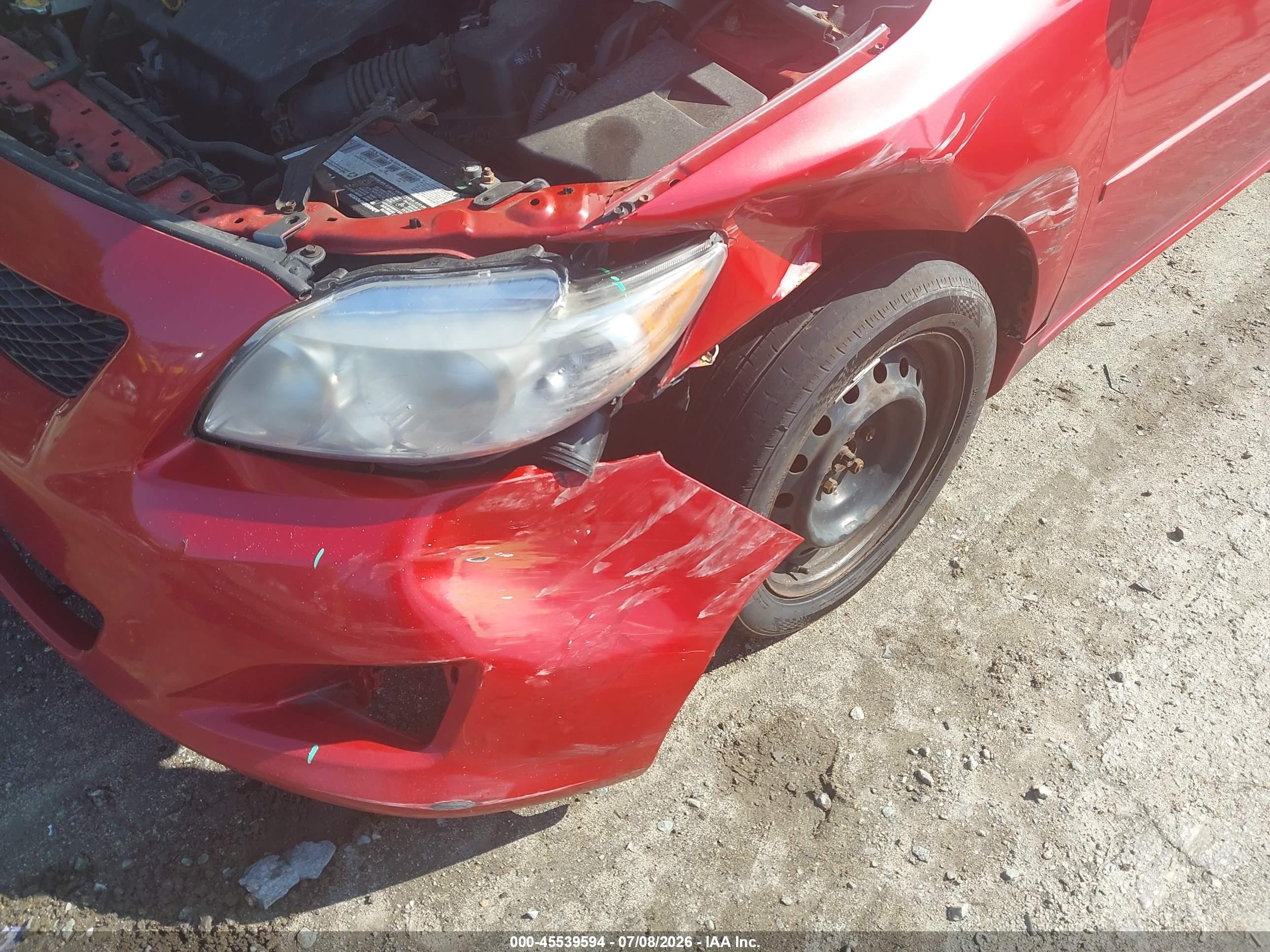 2010 Toyota Corolla Le Red vin: 2T1BU4EE9AC303844