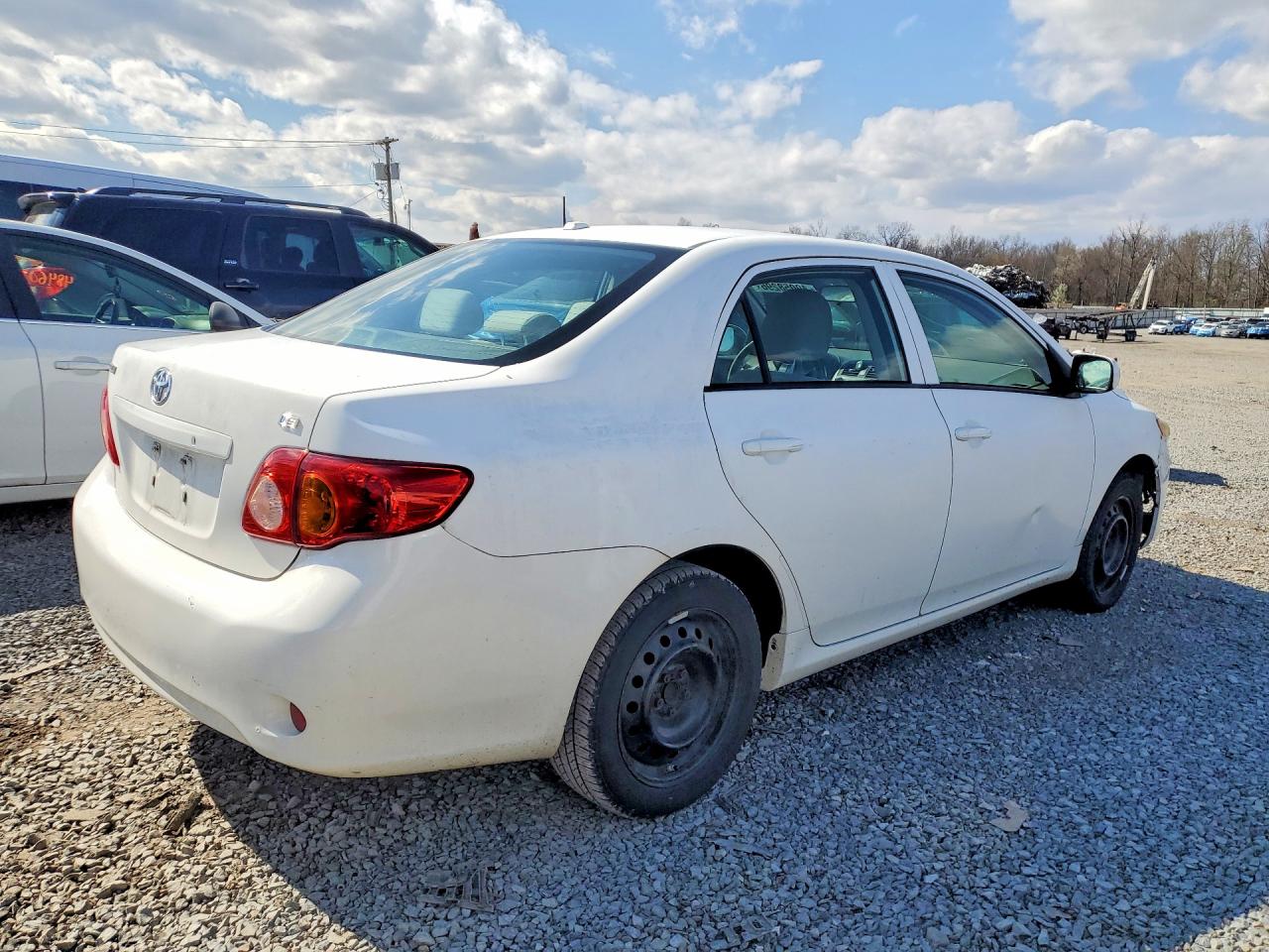 2010 Toyota Corolla Le Белый vin: 2T1BU4EE9AC305352