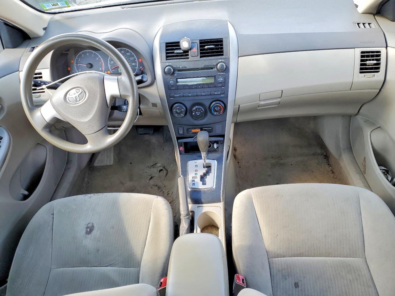 2010 Toyota Corolla Le Белый vin: 2T1BU4EE9AC305352