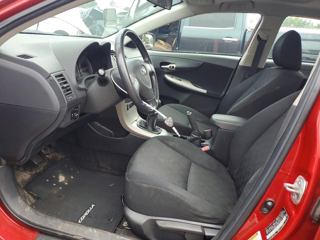 2010 Toyota Corolla S Красный vin: 2T1BU4EE9AC352672