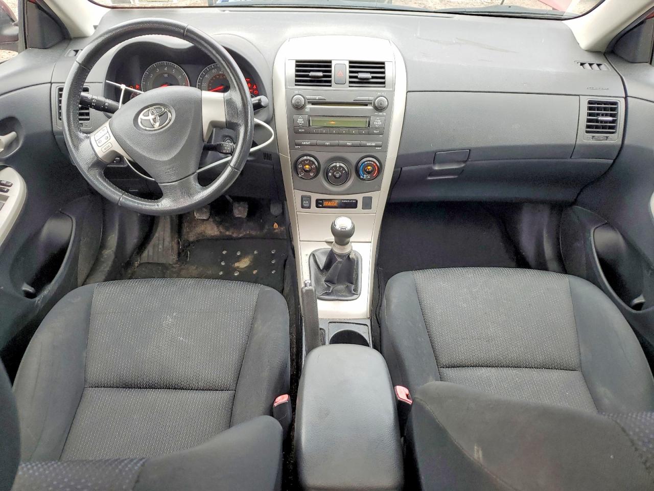 2010 Toyota Corolla S Красный vin: 2T1BU4EE9AC352672