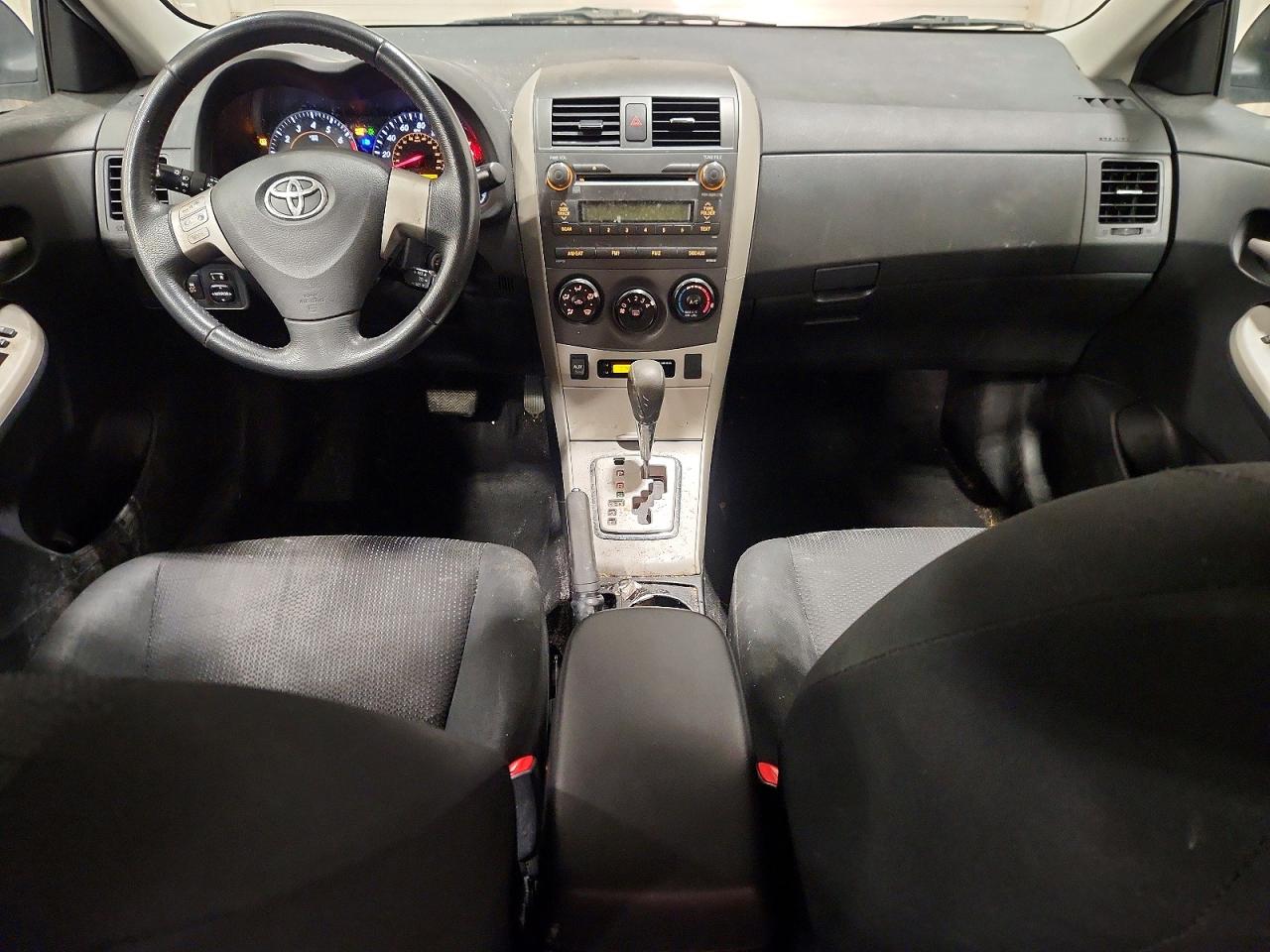 2010 Toyota Corolla S Синий vin: 2T1BU4EE9AC362800