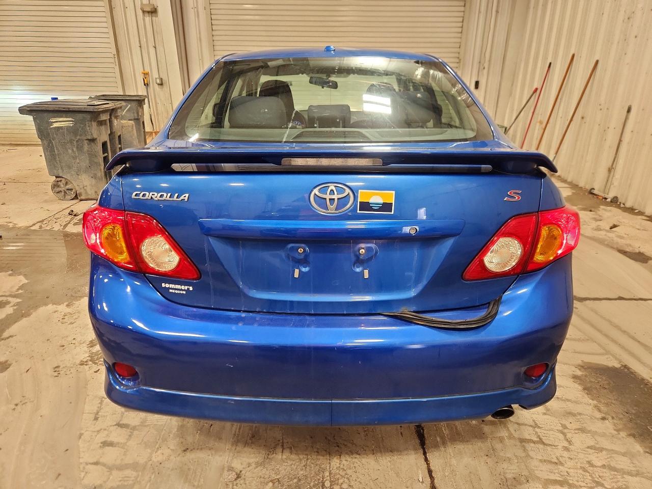 2010 Toyota Corolla S Синий vin: 2T1BU4EE9AC362800