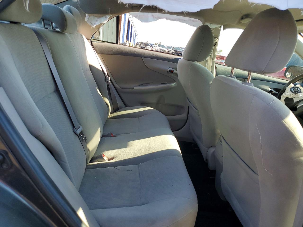2010 Toyota Corolla Le Gray vin: 2T1BU4EE9AC363185