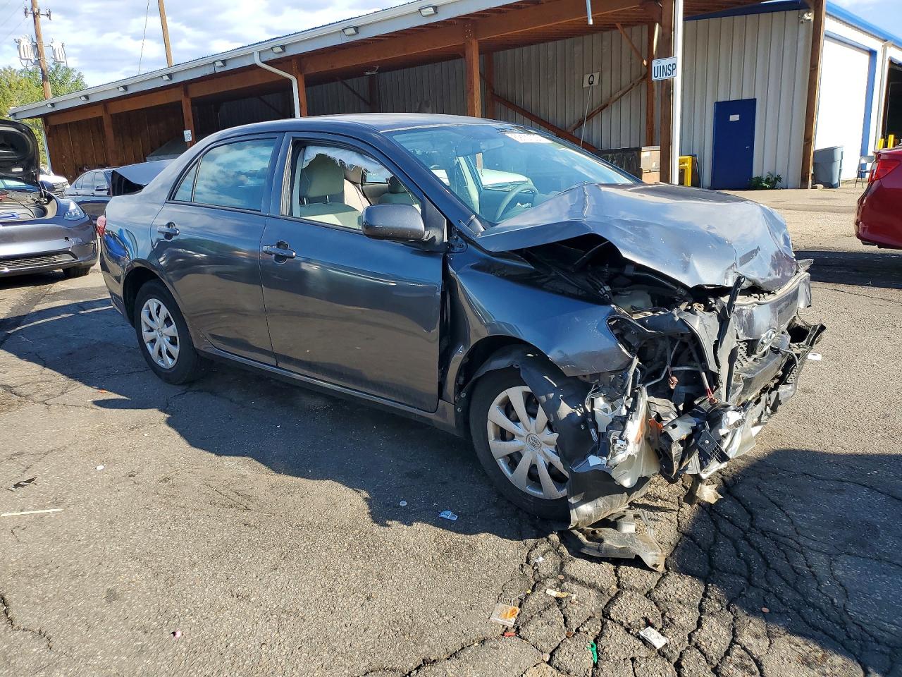 2010 Toyota Corolla Le Gray vin: 2T1BU4EE9AC363185