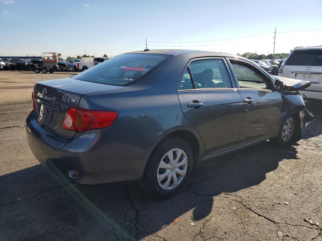 2010 Toyota Corolla Le Gray vin: 2T1BU4EE9AC363185