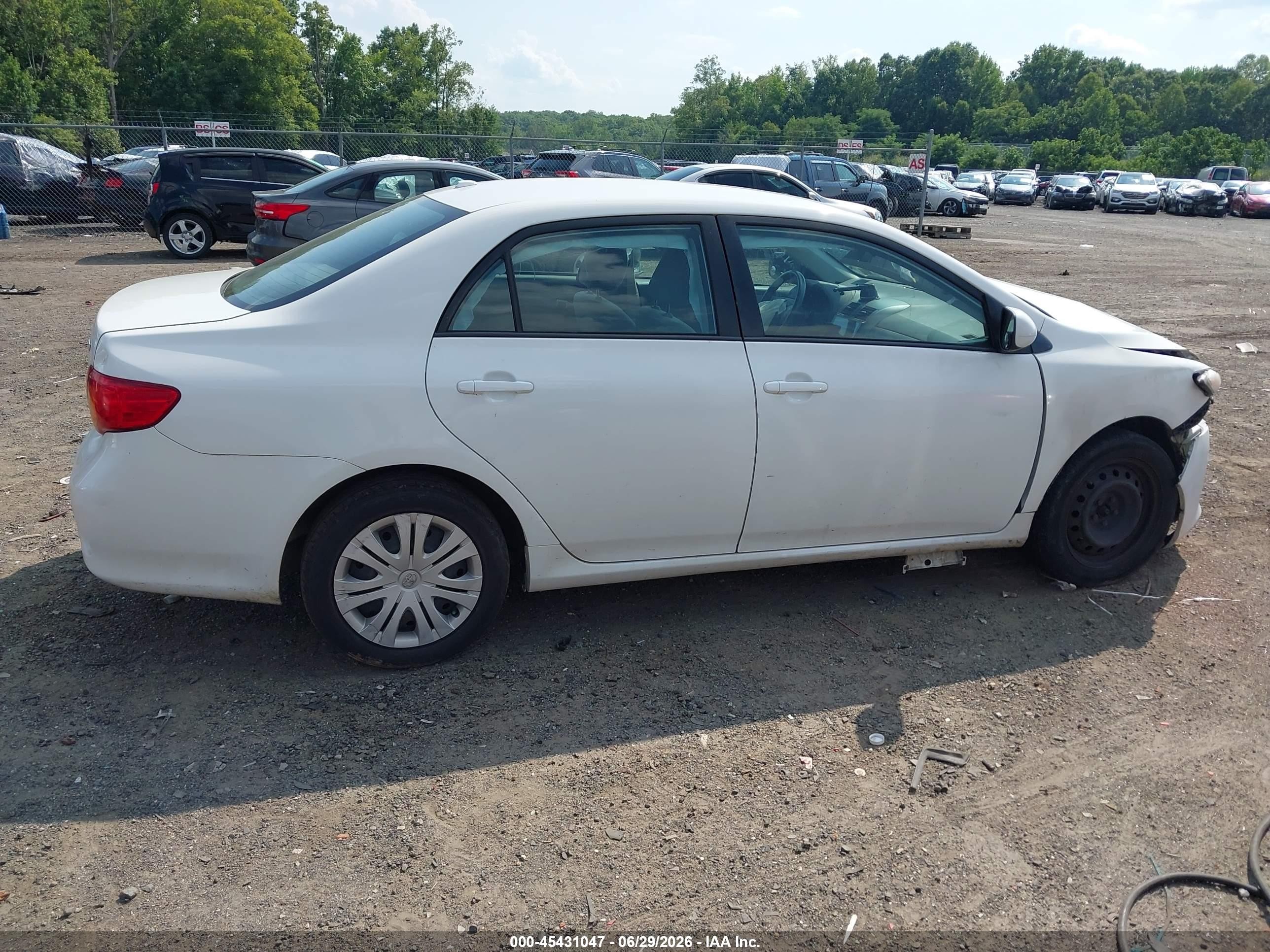 2010 Toyota Corolla Xle White vin: 2T1BU4EE9AC370363