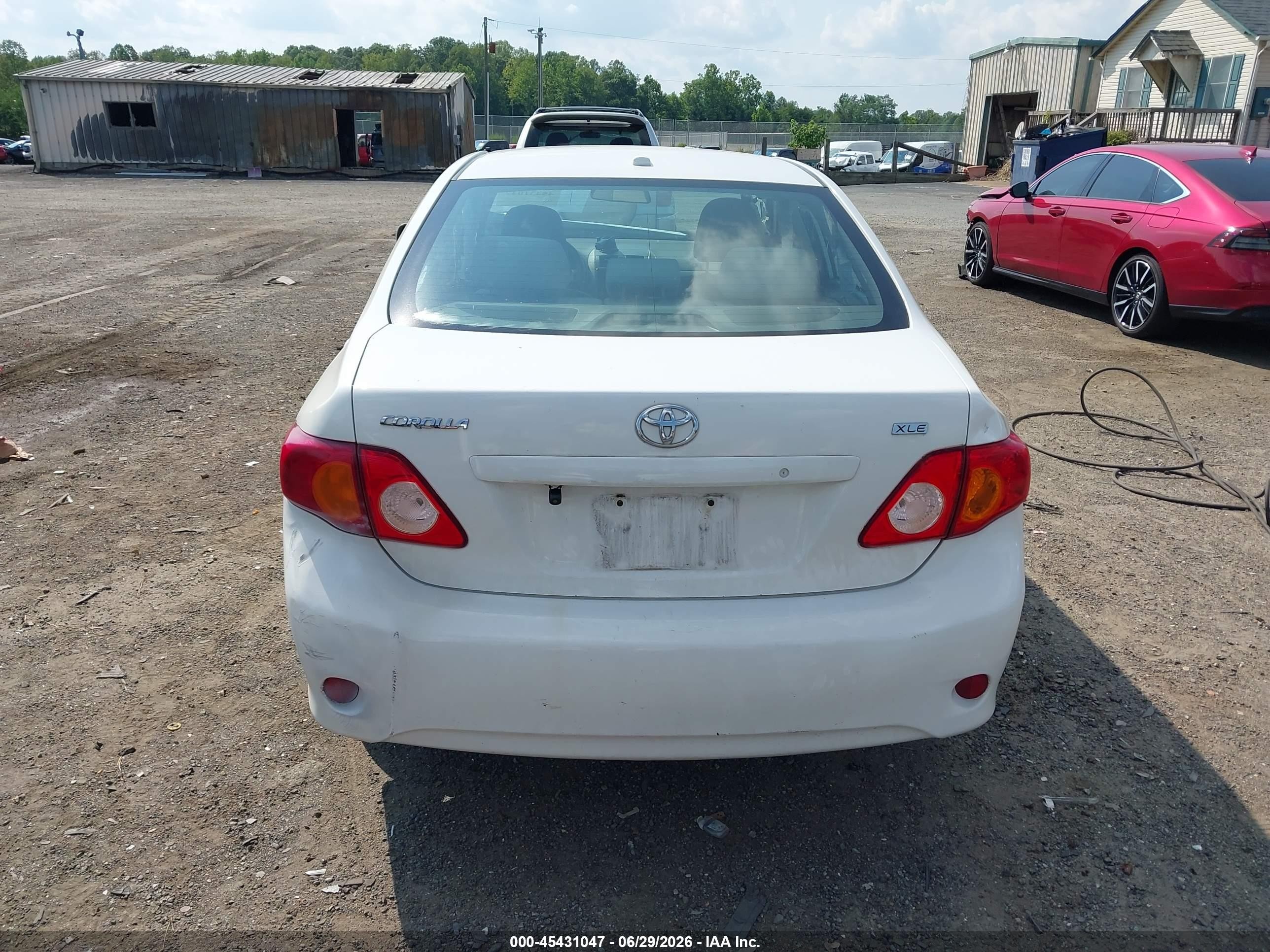 2010 Toyota Corolla Xle White vin: 2T1BU4EE9AC370363
