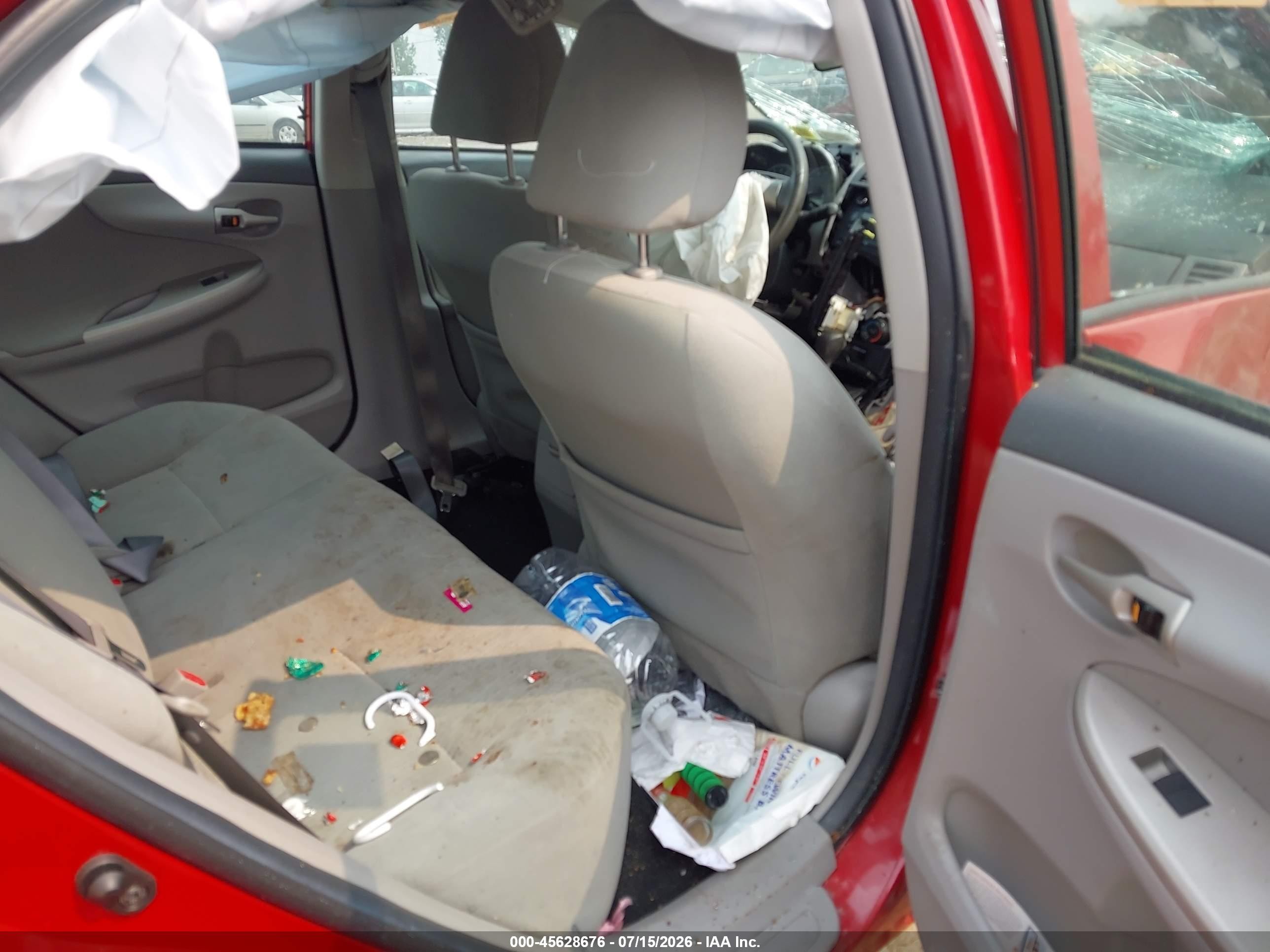2010 Toyota Corolla Le Red vin: 2T1BU4EE9AC391987