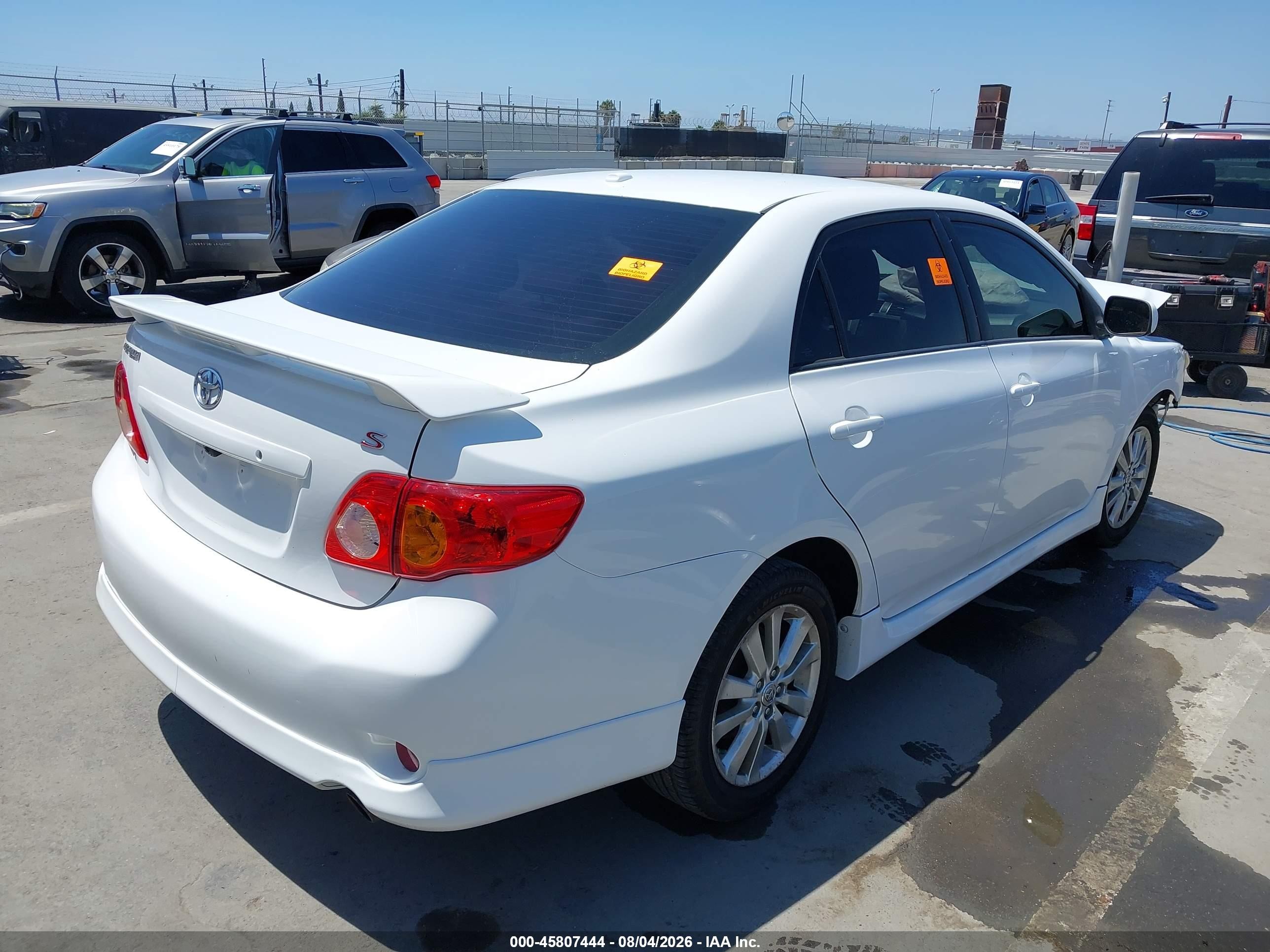 2010 Toyota Corolla S White vin: 2T1BU4EE9AC424972