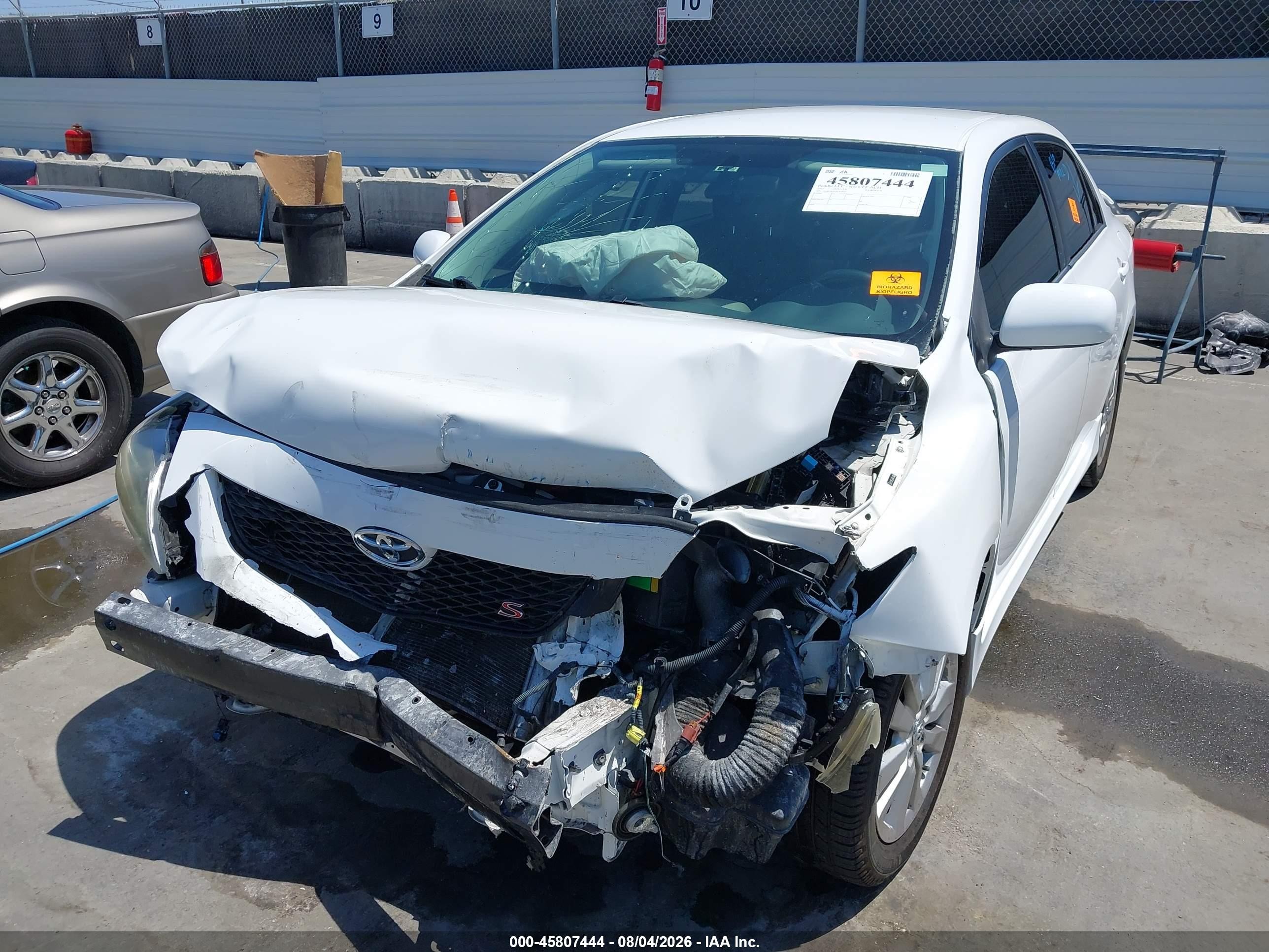 2010 Toyota Corolla S White vin: 2T1BU4EE9AC424972