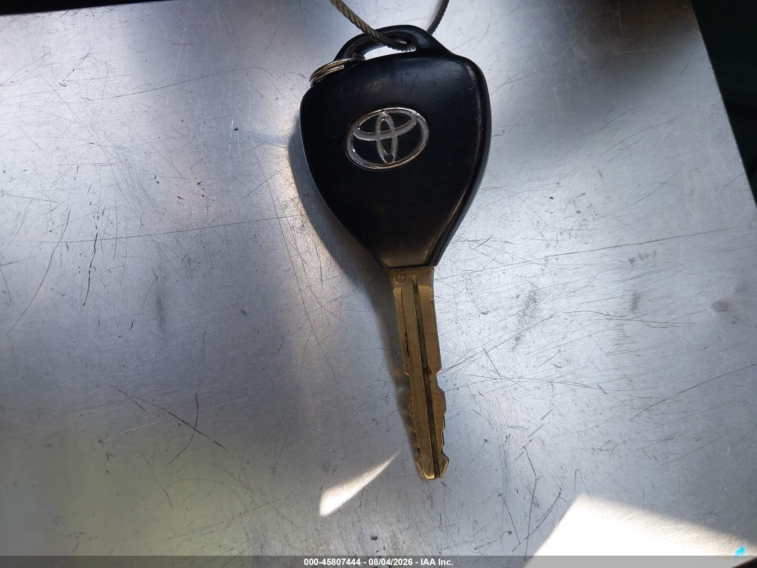 2010 Toyota Corolla S White vin: 2T1BU4EE9AC424972