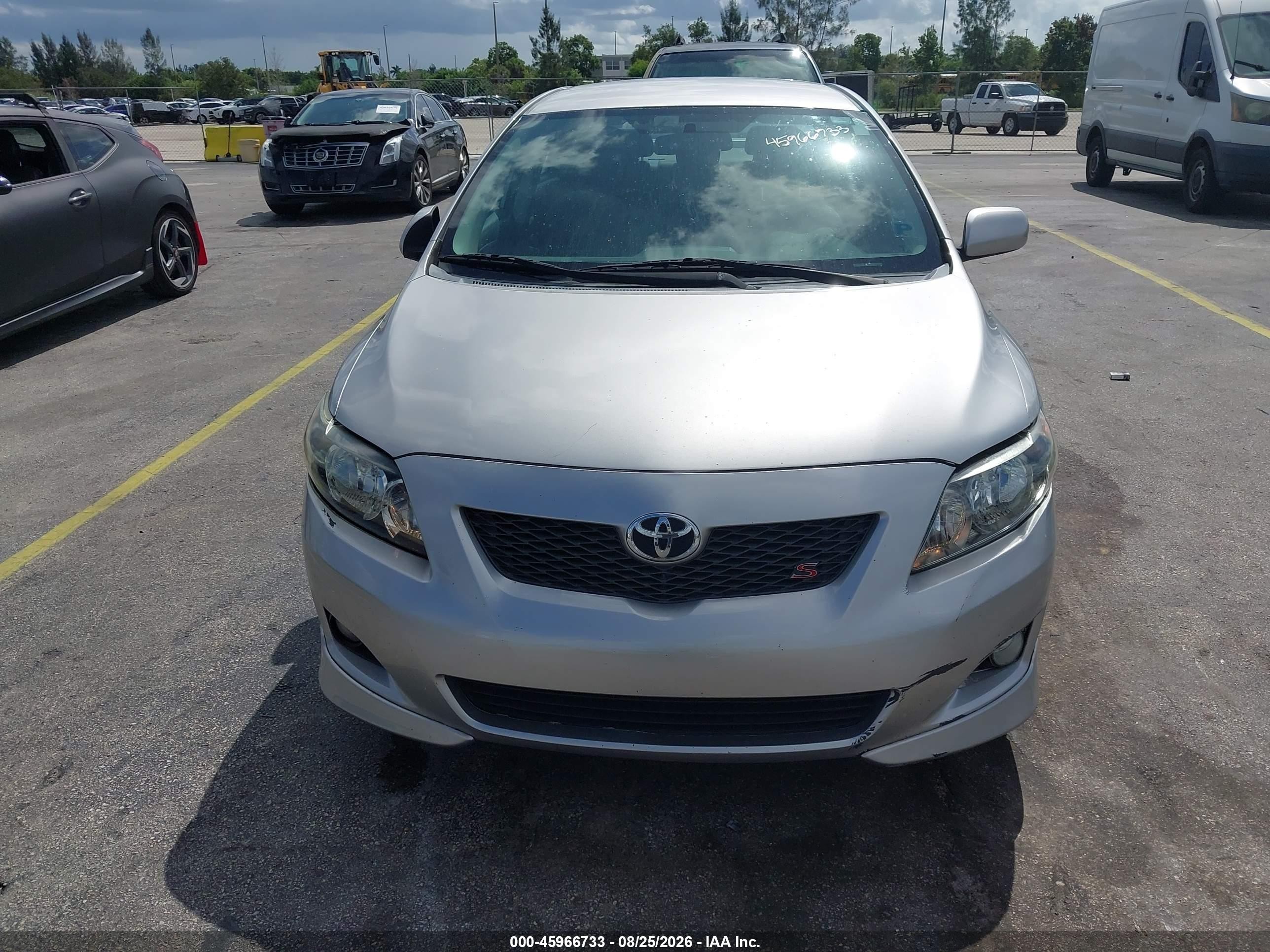 2010 Toyota Corolla S Silver vin: 2T1BU4EE9AC452125