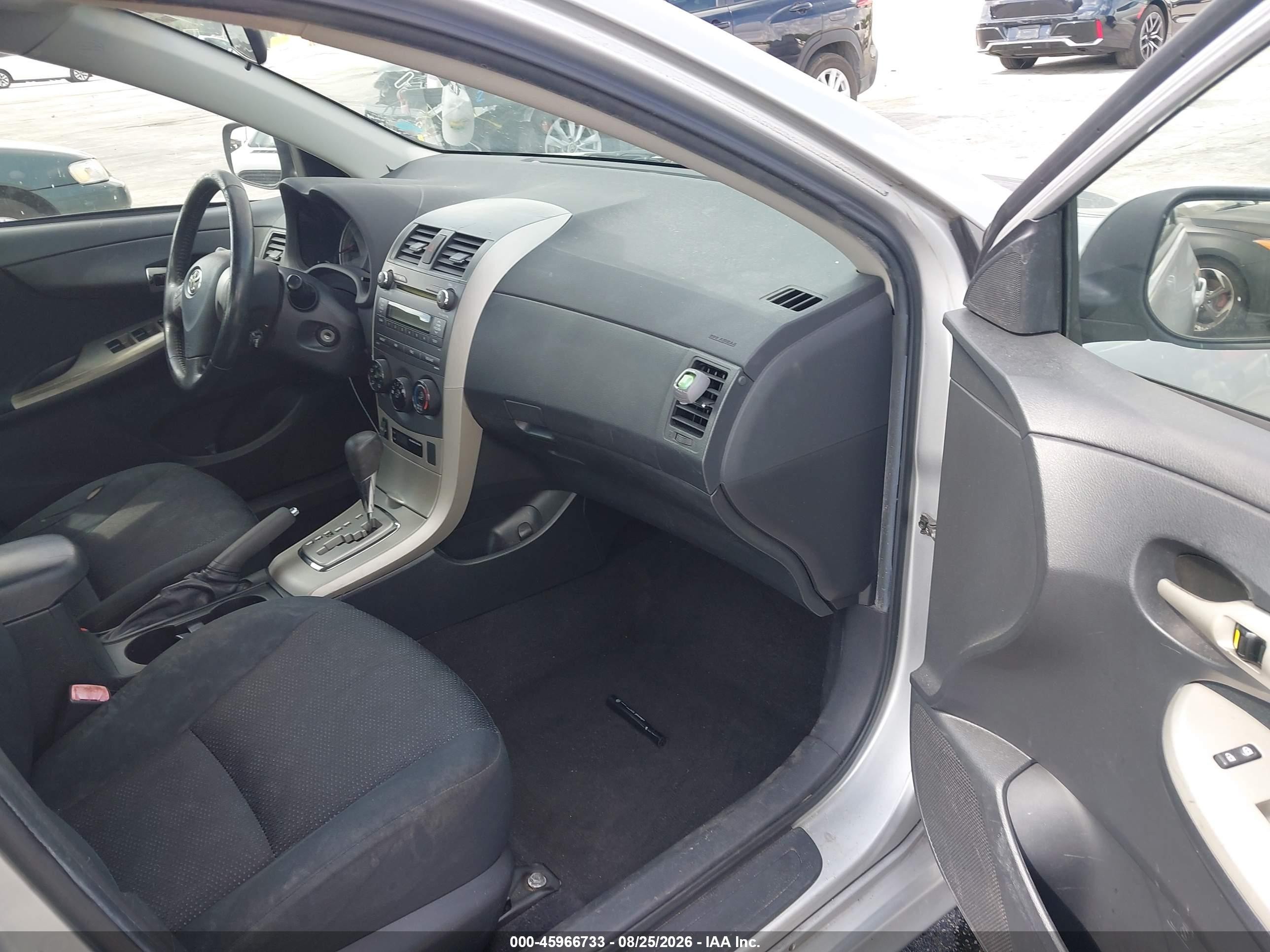 2010 Toyota Corolla S Silver vin: 2T1BU4EE9AC452125