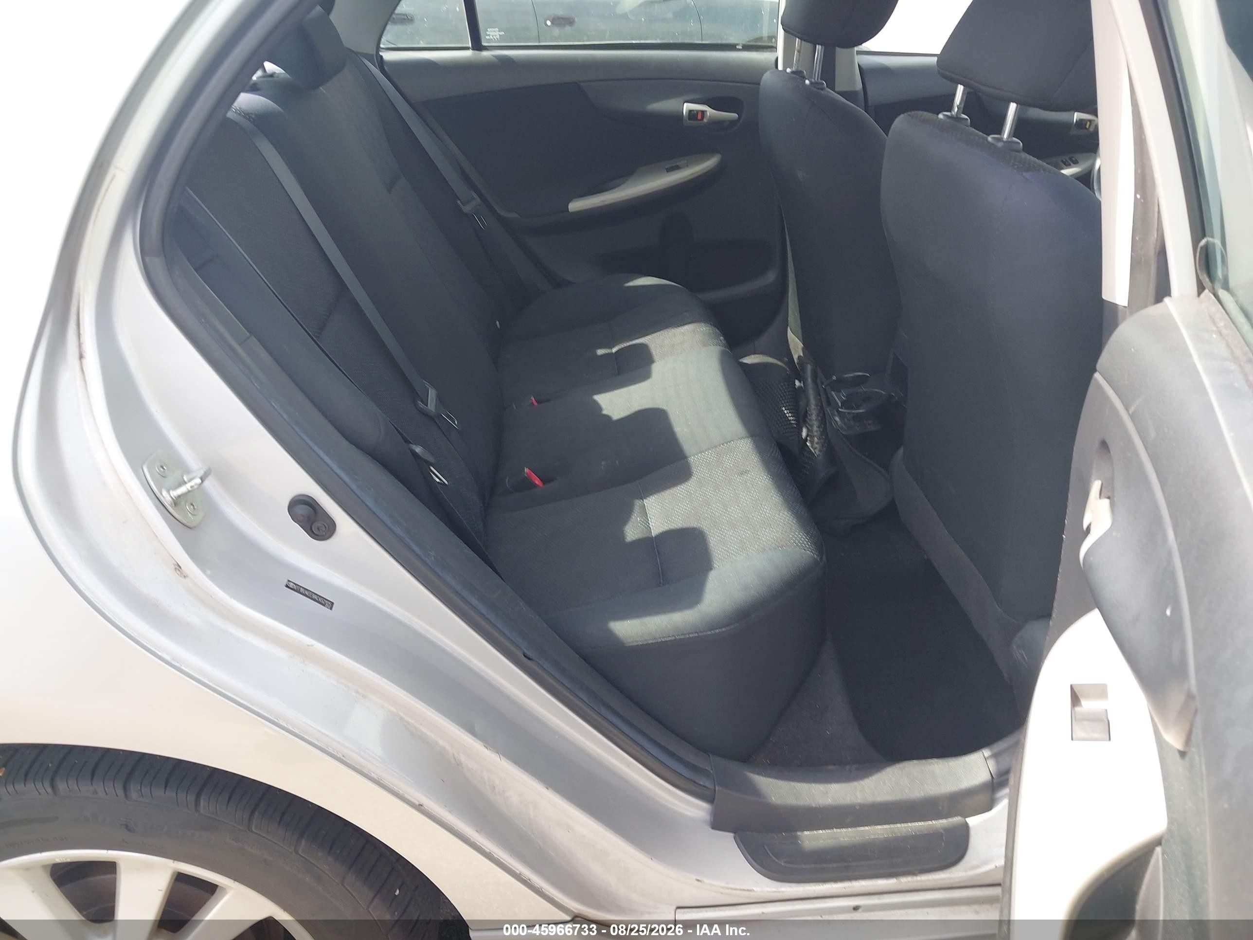 2010 Toyota Corolla S Silver vin: 2T1BU4EE9AC452125