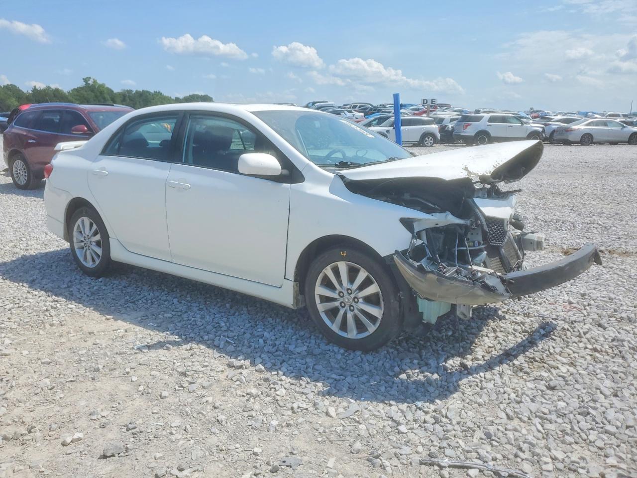 2010 Toyota Corolla Base White vin: 2T1BU4EE9AC474268
