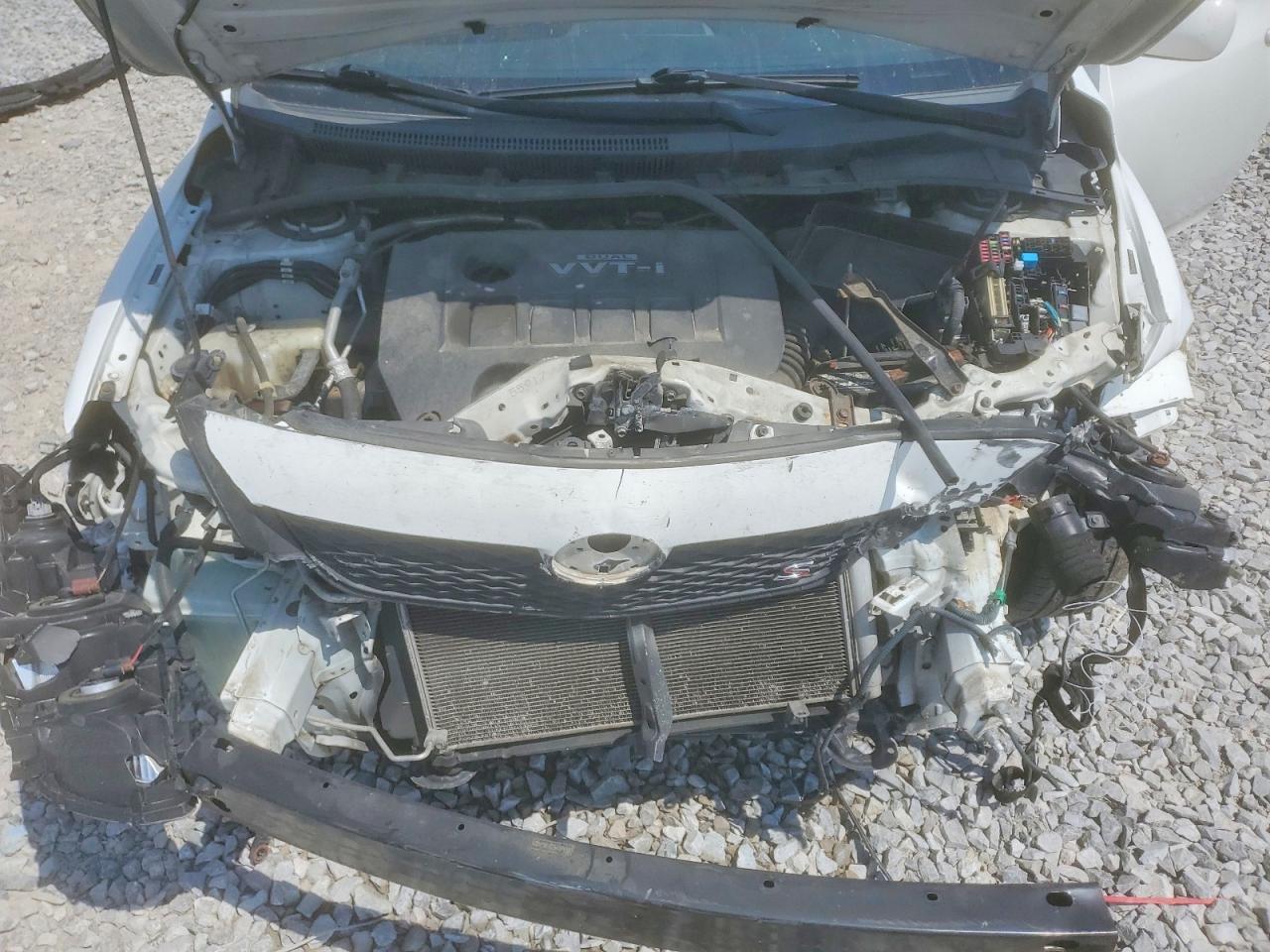 2010 Toyota Corolla Base White vin: 2T1BU4EE9AC474268