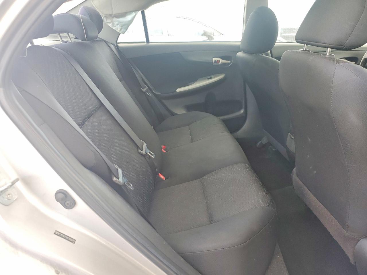 2010 Toyota Corolla S Silver vin: 2T1BU4EE9AC499378