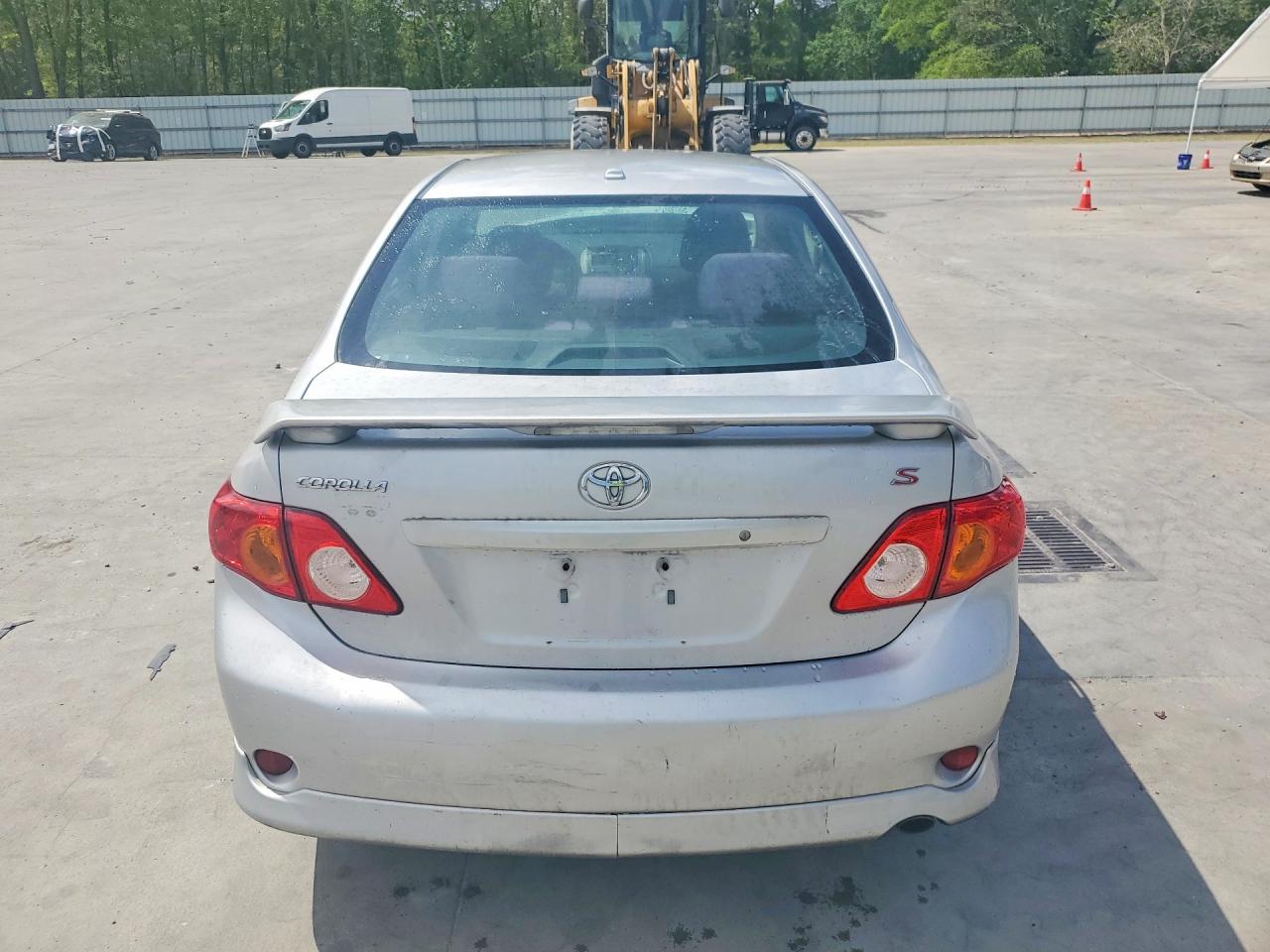2010 Toyota Corolla S Silver vin: 2T1BU4EE9AC499378