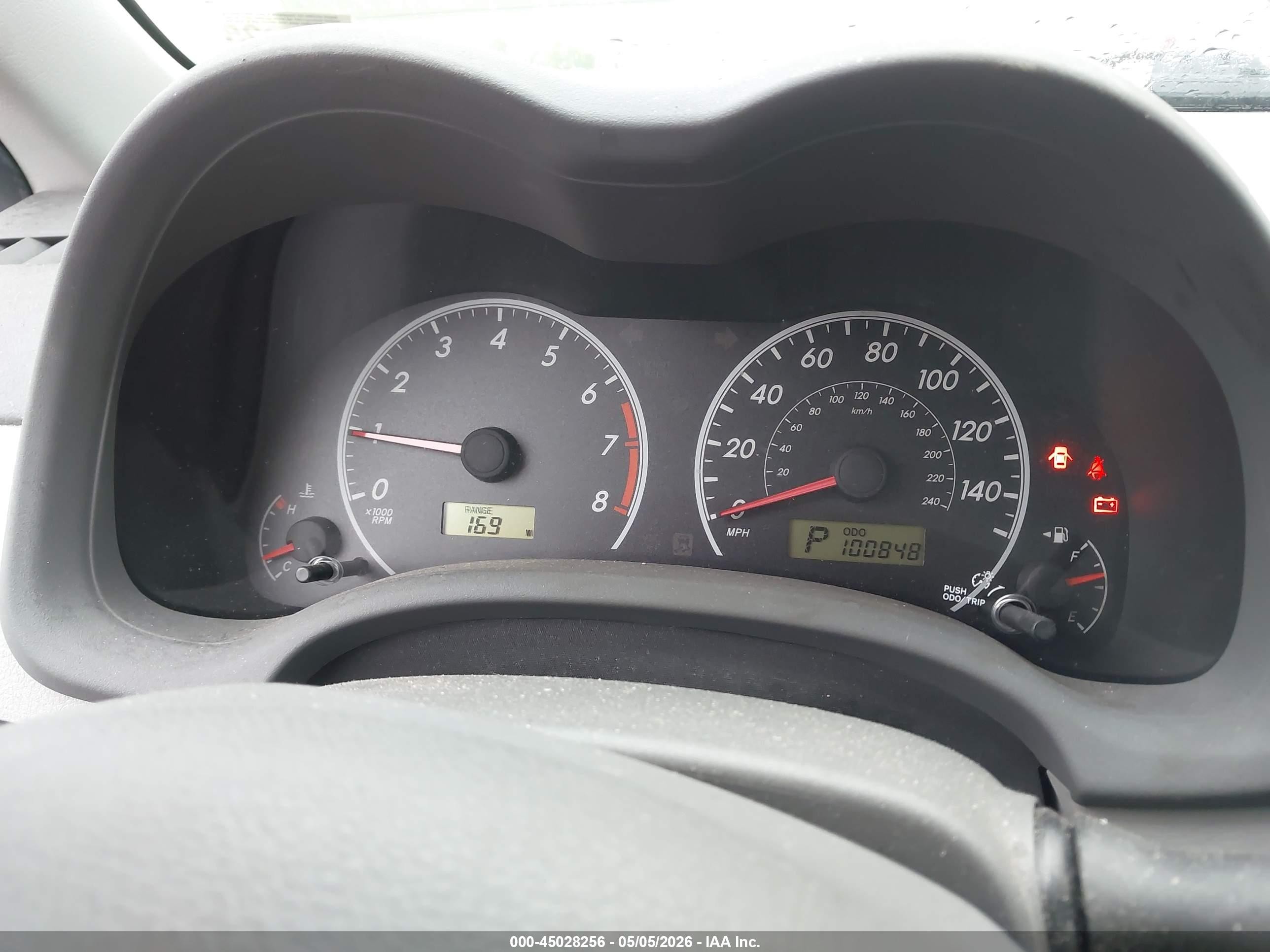 2010 Toyota Corolla Le Red vin: 2T1BU4EE9AC503848