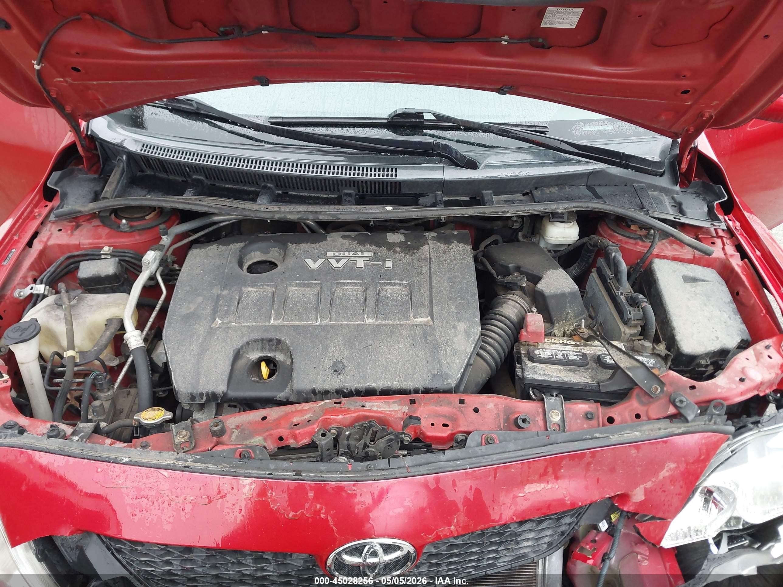 2010 Toyota Corolla Le Red vin: 2T1BU4EE9AC503848