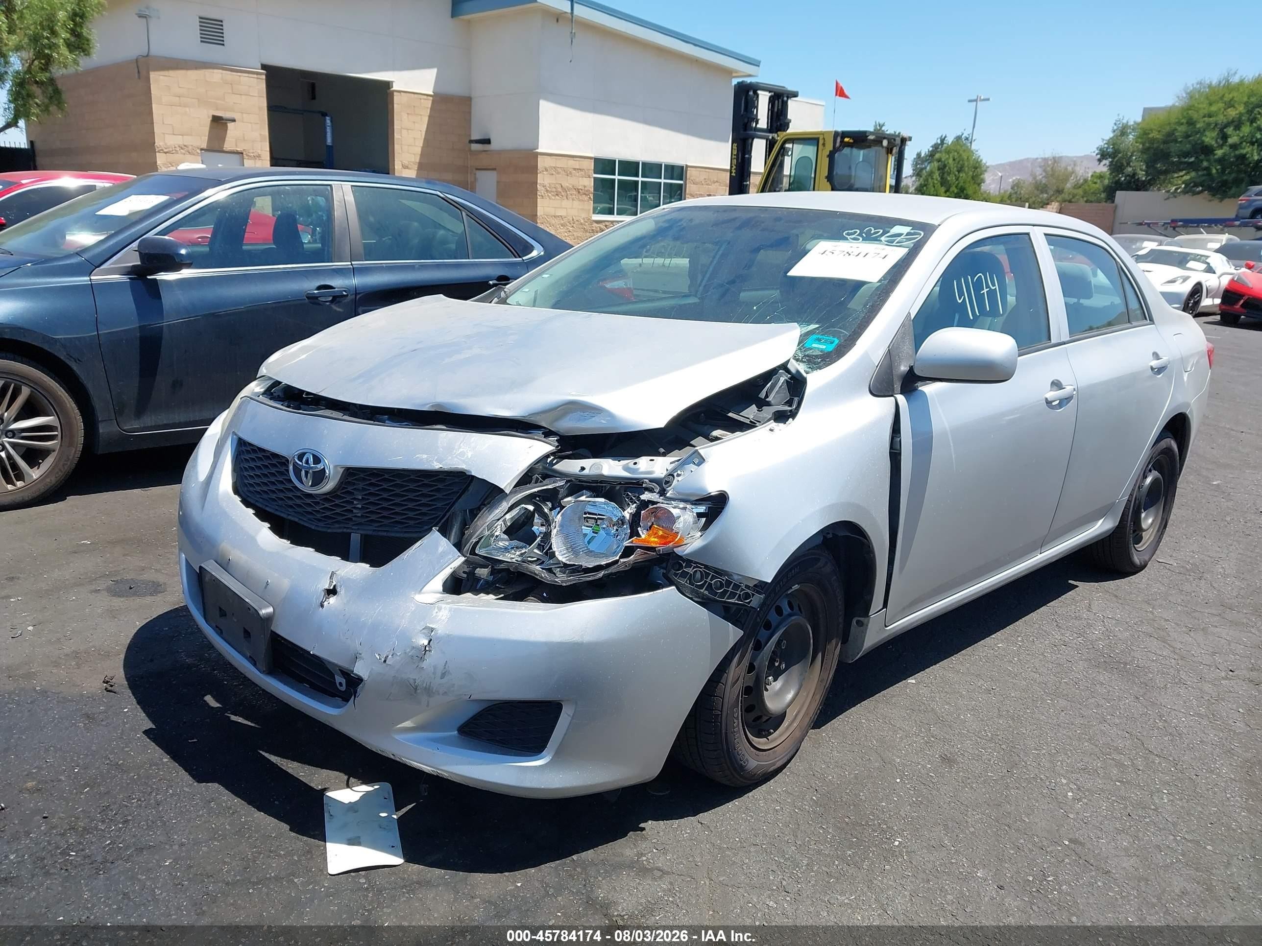 2010 Toyota Corolla Le Серебряный vin: 2T1BU4EE9AC518267