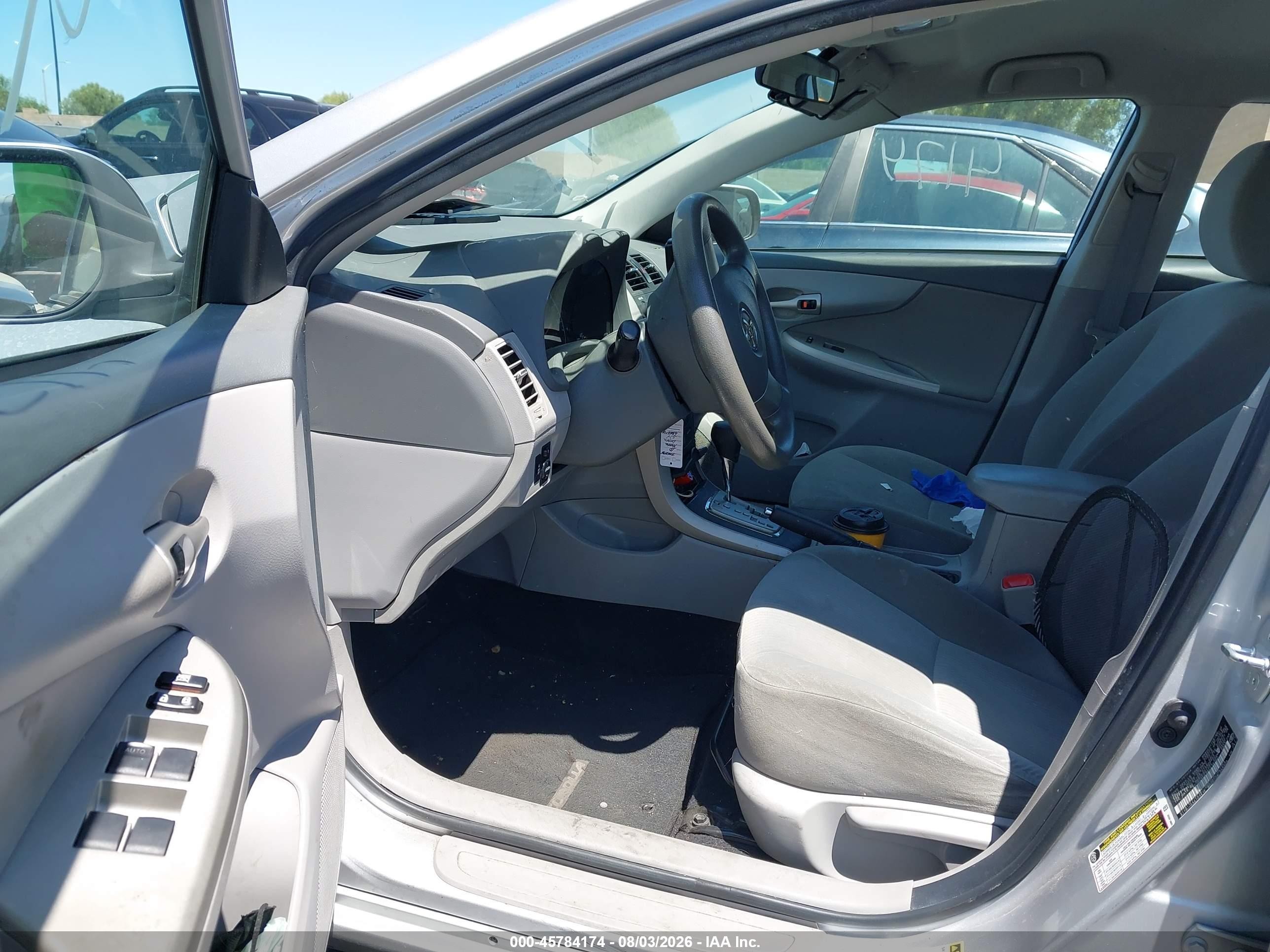 2010 Toyota Corolla Le Серебряный vin: 2T1BU4EE9AC518267