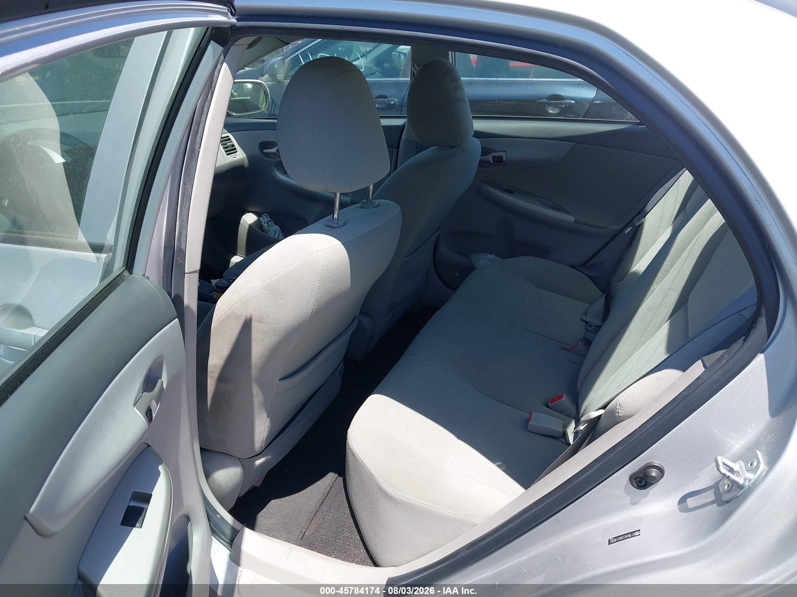 2010 Toyota Corolla Le Серебряный vin: 2T1BU4EE9AC518267