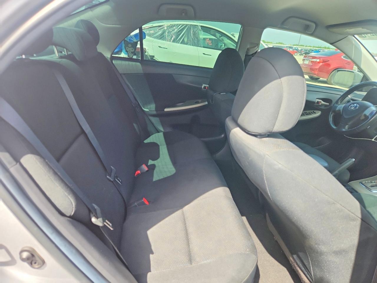 2010 Toyota Corolla S Серый vin: 2T1BU4EE9AC529446