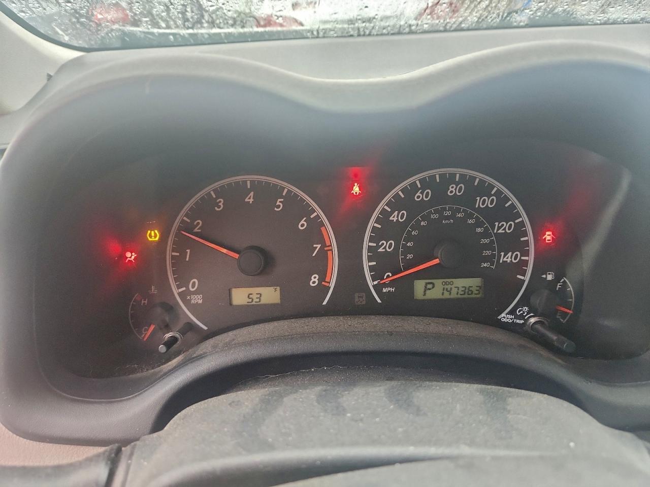 2011 Toyota Corolla Base Silver vin: 2T1BU4EE9BC563324