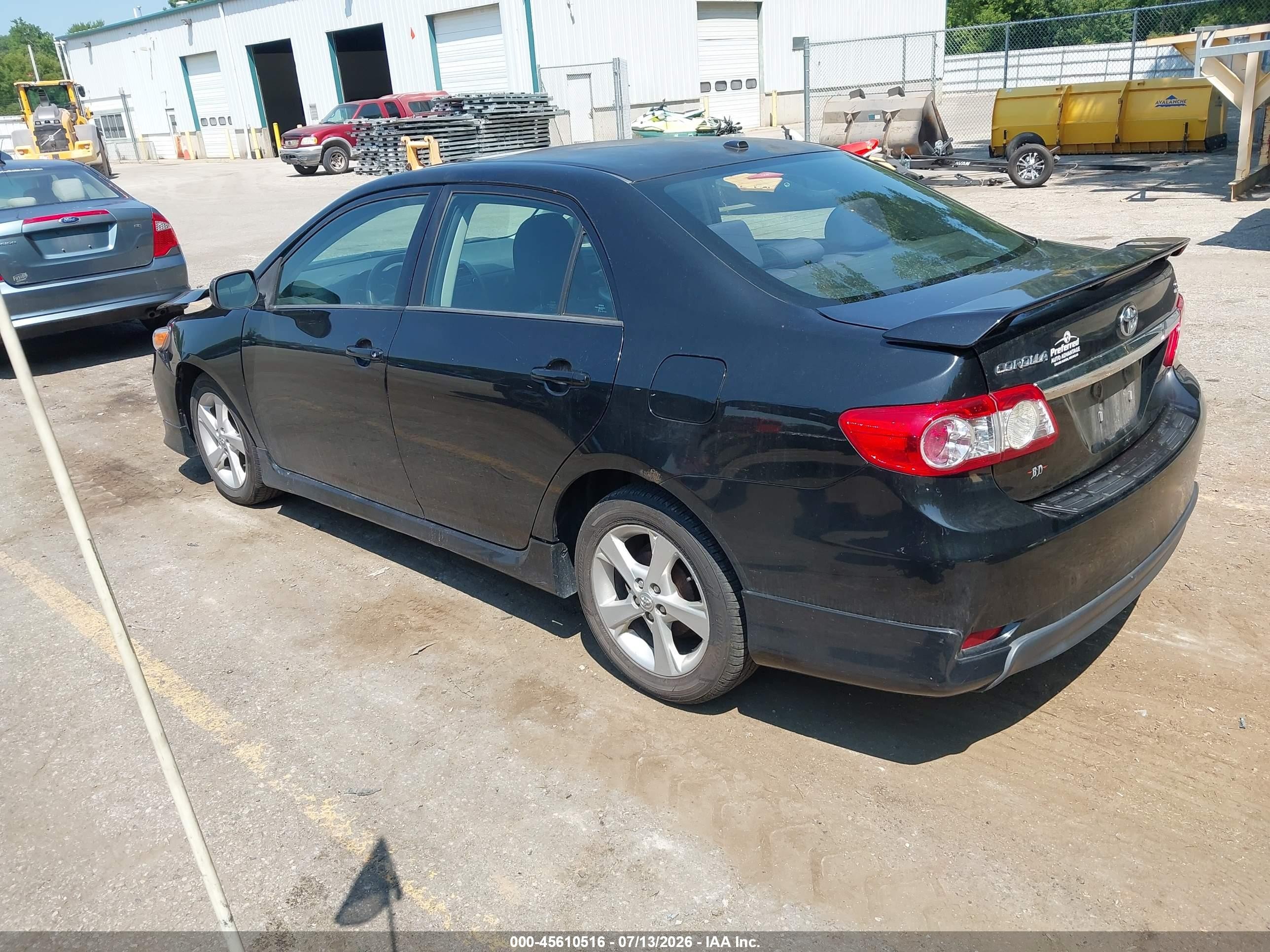 2011 Toyota Corolla S Черный vin: 2T1BU4EE9BC577949