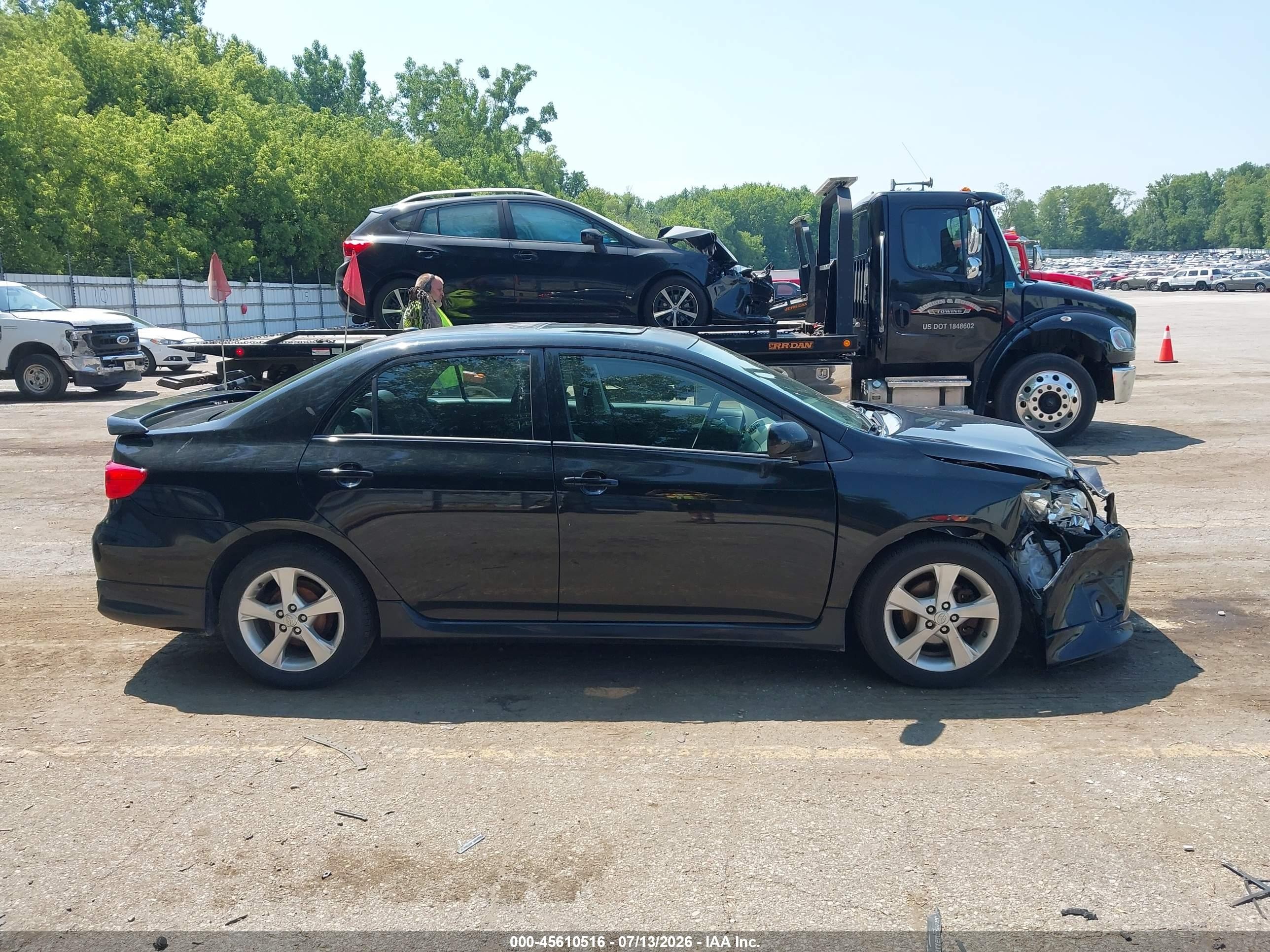 2011 Toyota Corolla S Черный vin: 2T1BU4EE9BC577949