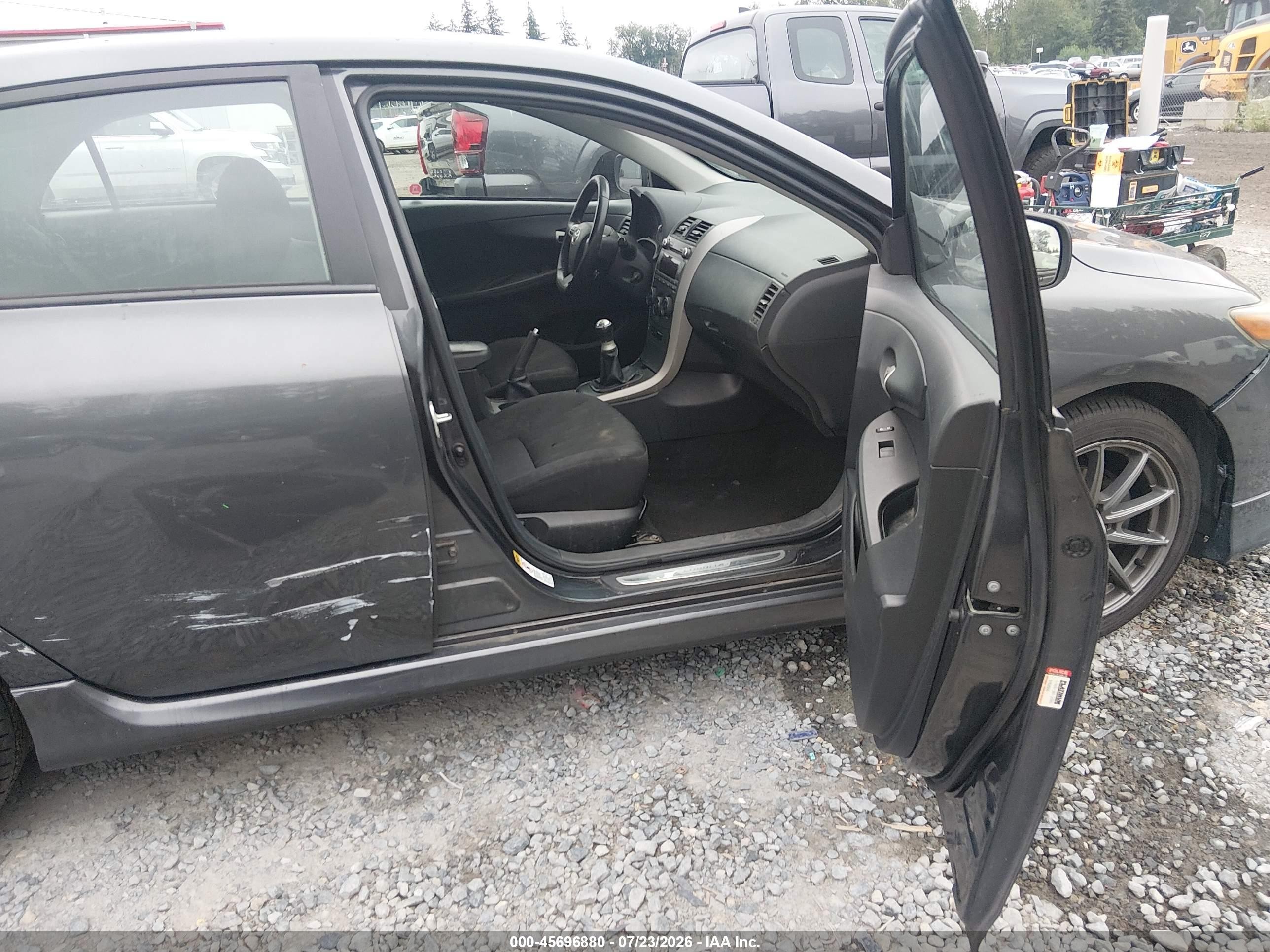 2011 Toyota Corolla S Gray vin: 2T1BU4EE9BC582908