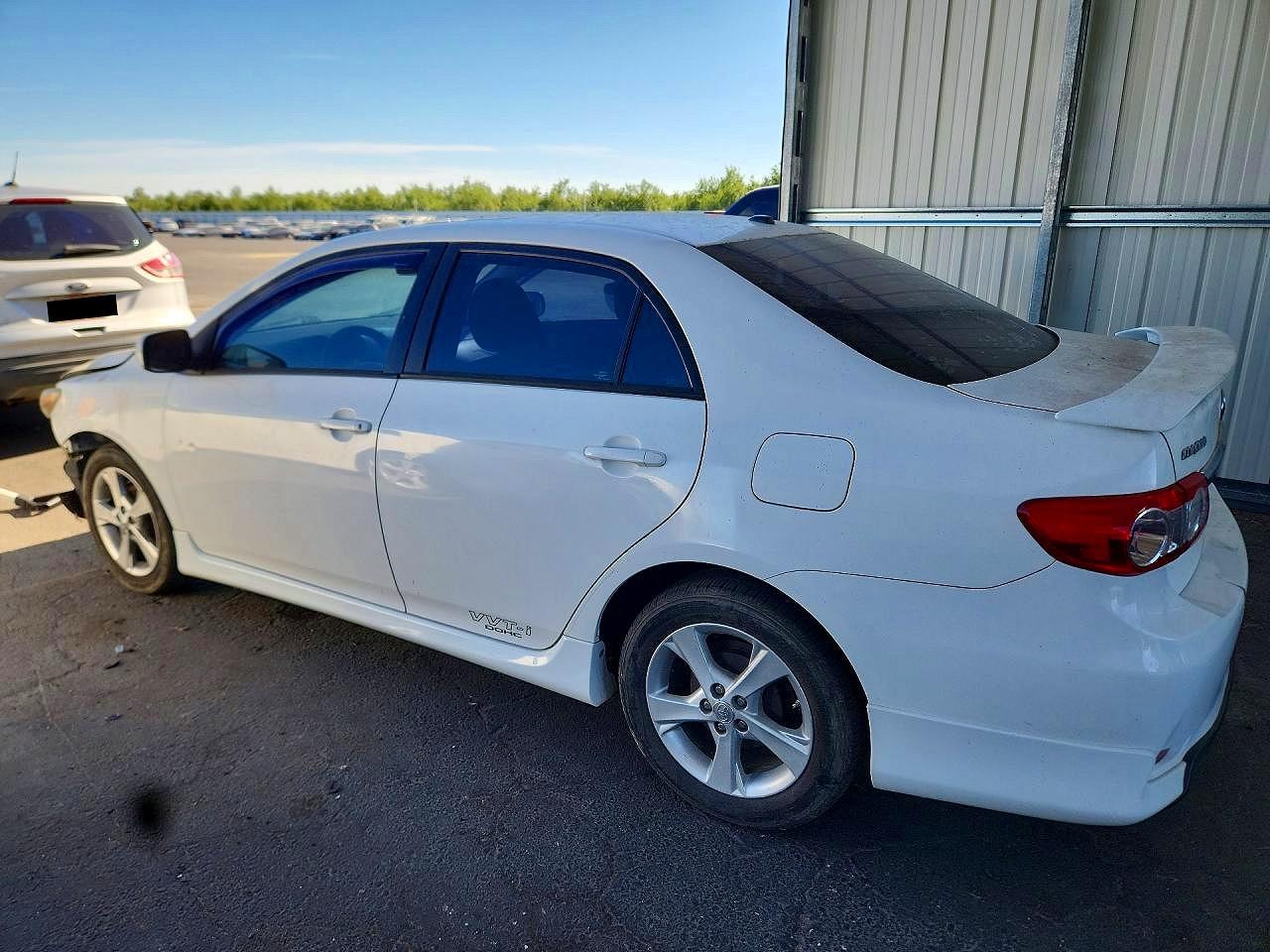 2011 Toyota Corolla S White vin: 2T1BU4EE9BC606785