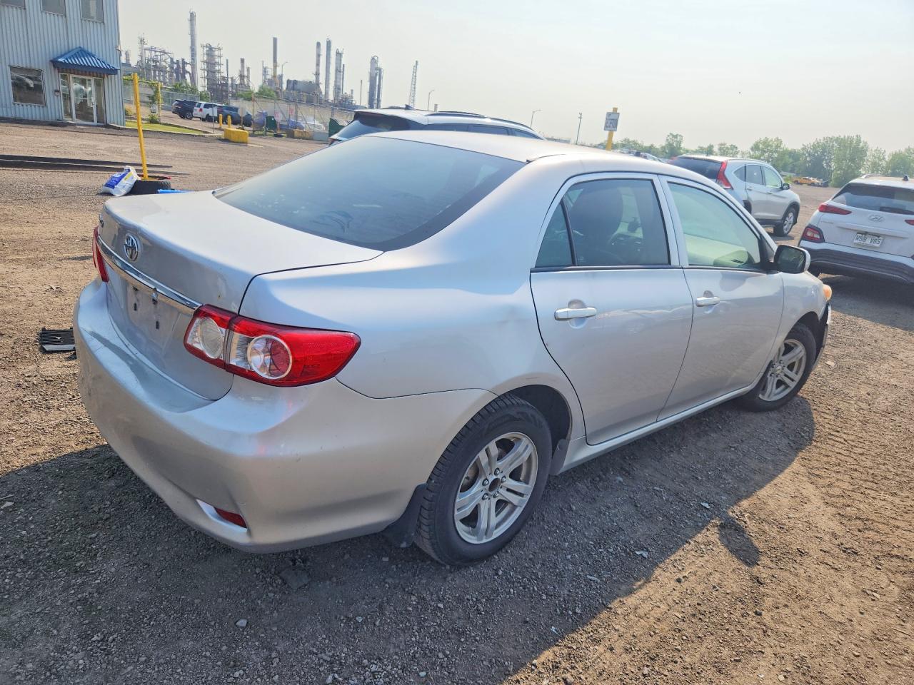 2011 Toyota Corolla Base Silver vin: 2T1BU4EE9BC628110