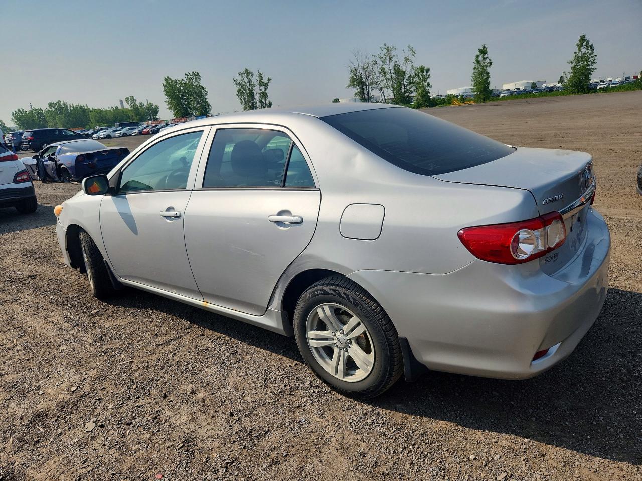 2011 Toyota Corolla Base Silver vin: 2T1BU4EE9BC628110