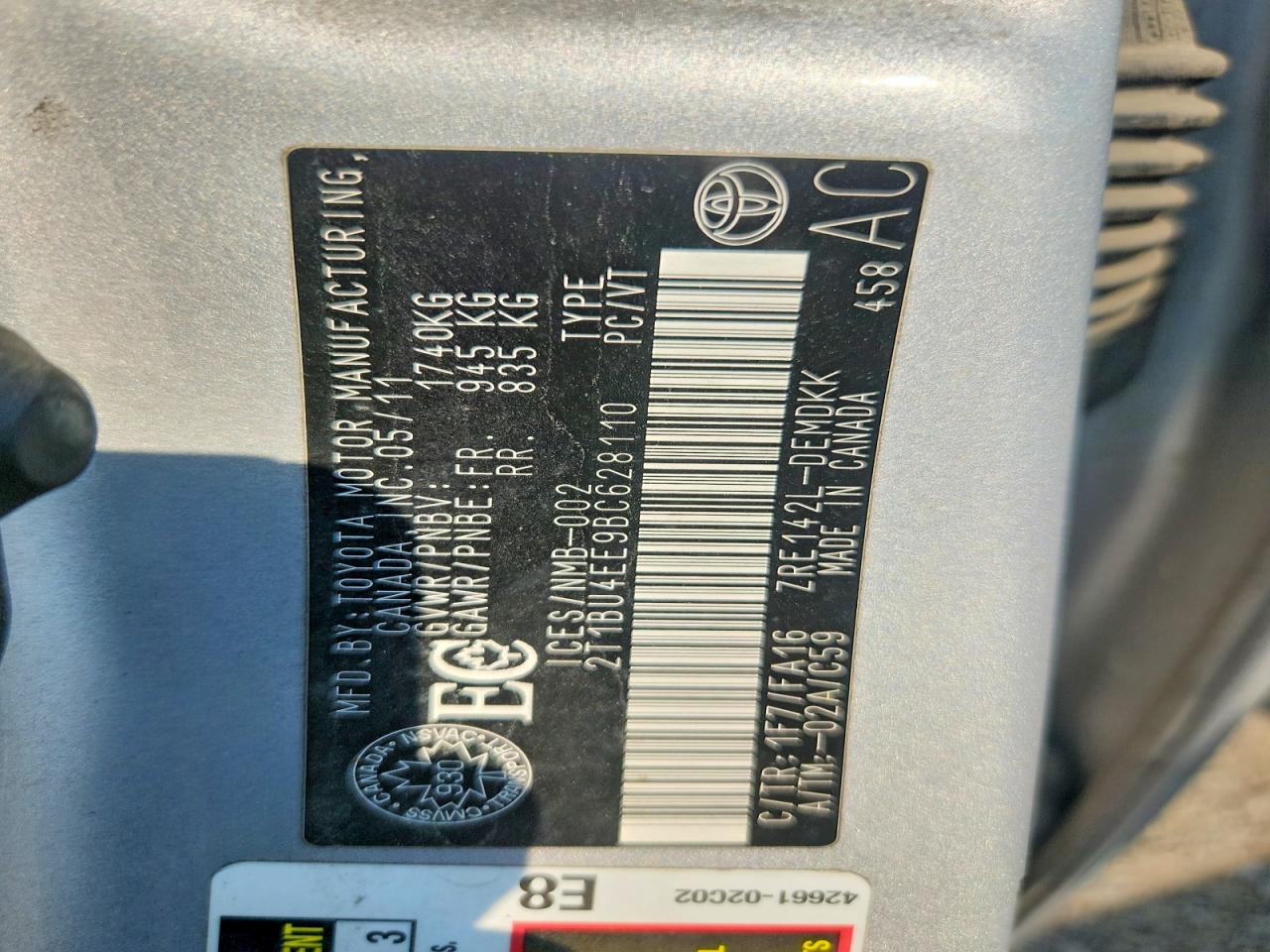 2011 Toyota Corolla Base Silver vin: 2T1BU4EE9BC628110