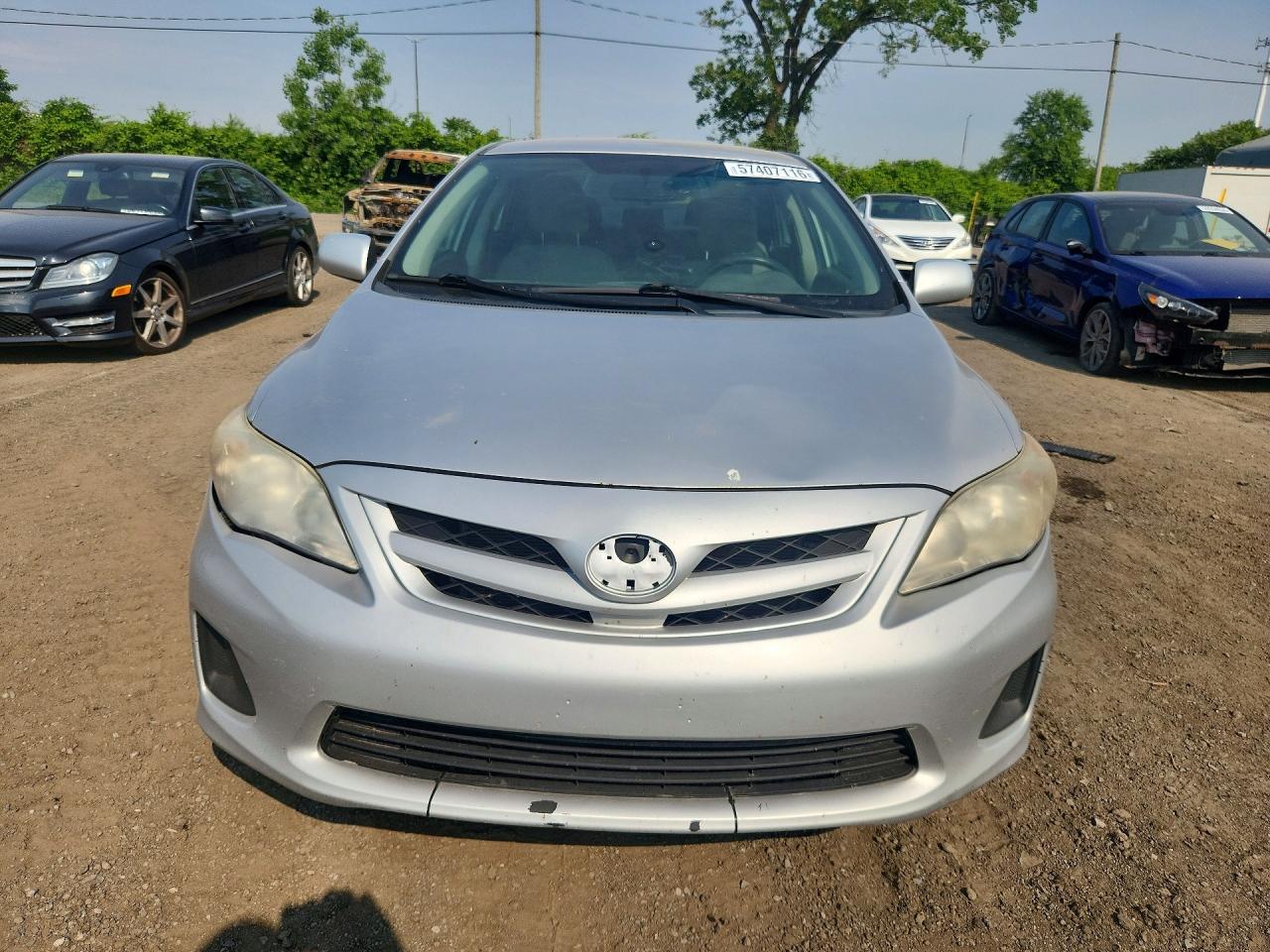 2011 Toyota Corolla Base Silver vin: 2T1BU4EE9BC628110