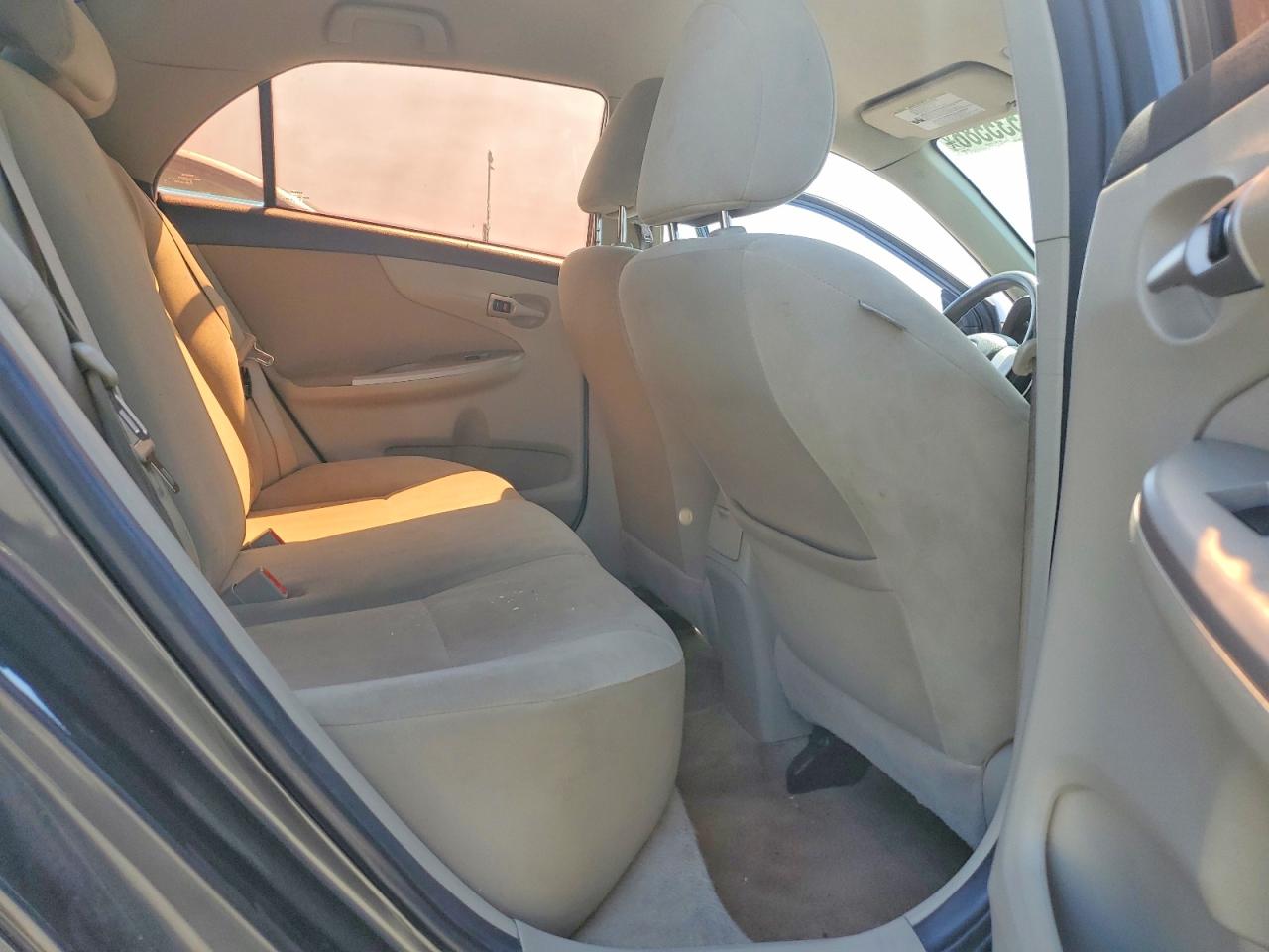 2011 Toyota Corolla Le Charcoal vin: 2T1BU4EE9BC639222