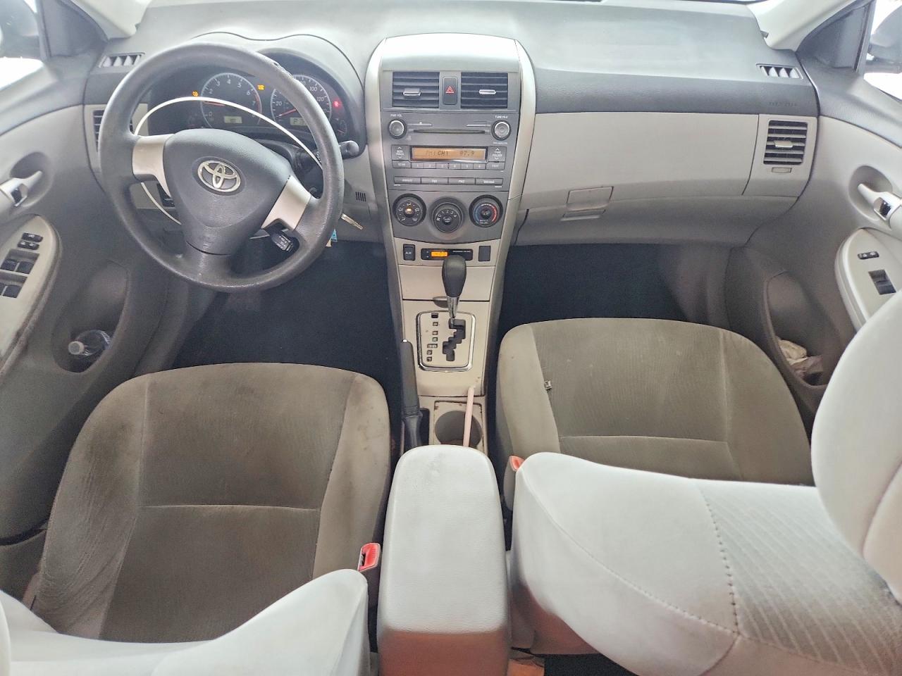 2011 Toyota Corolla Le Silver vin: 2T1BU4EE9BC647059