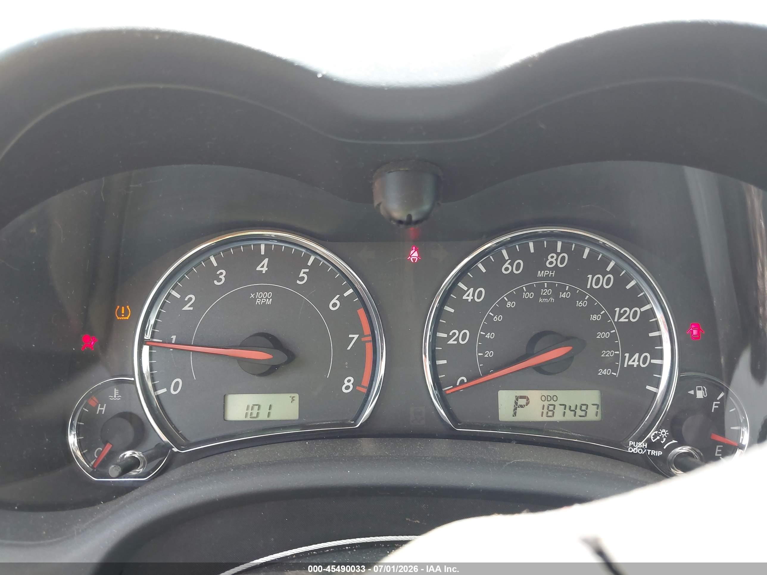 2011 Toyota Corolla S Красный vin: 2T1BU4EE9BC649278