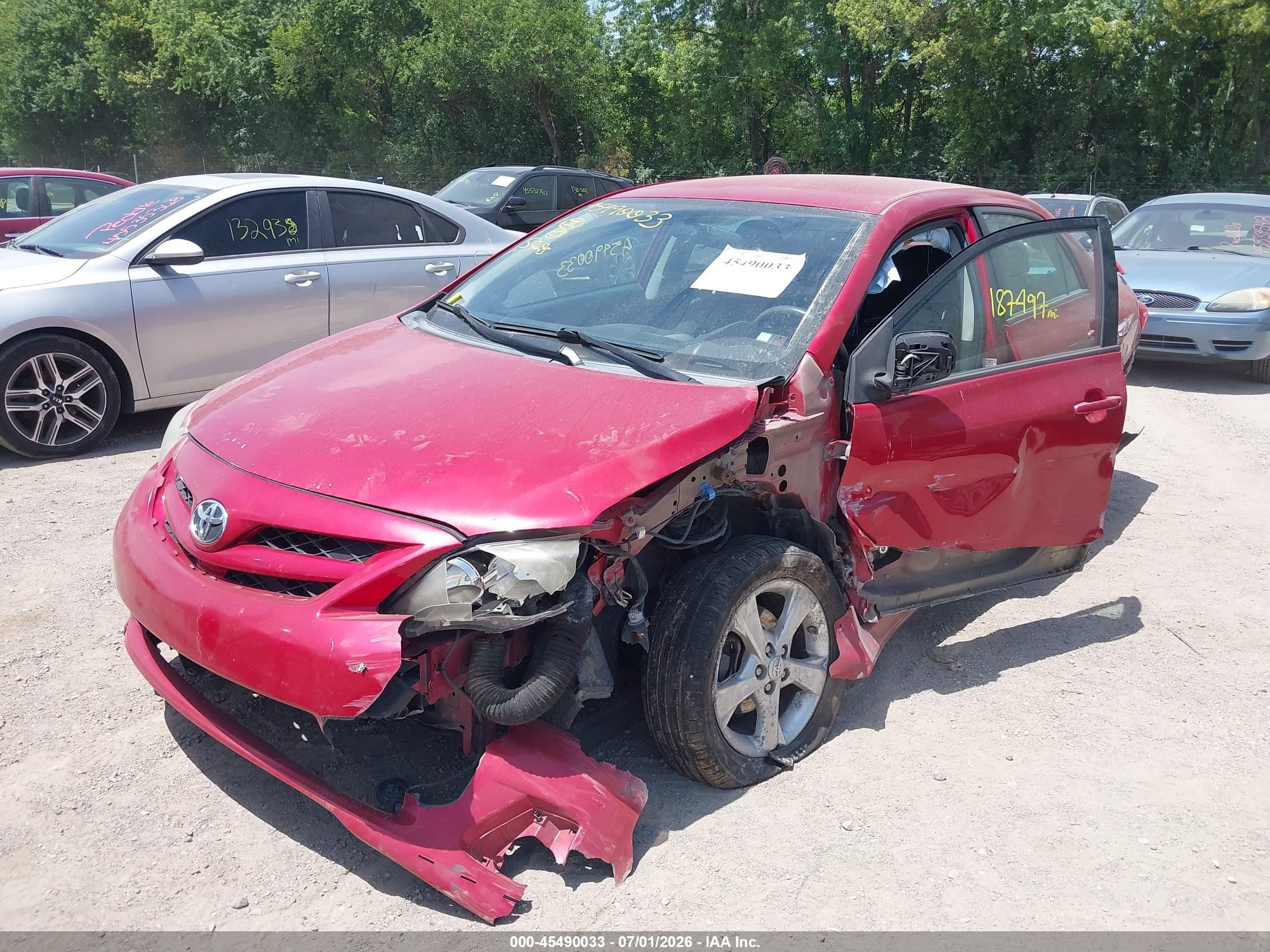 2011 Toyota Corolla S Красный vin: 2T1BU4EE9BC649278