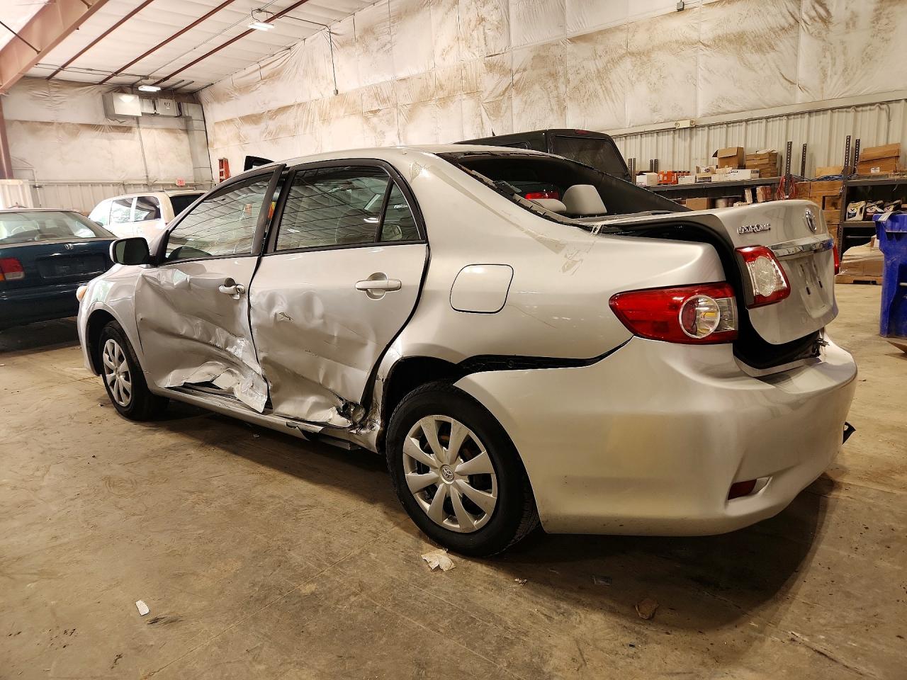 2011 Toyota Corolla Le Silver vin: 2T1BU4EE9BC649488