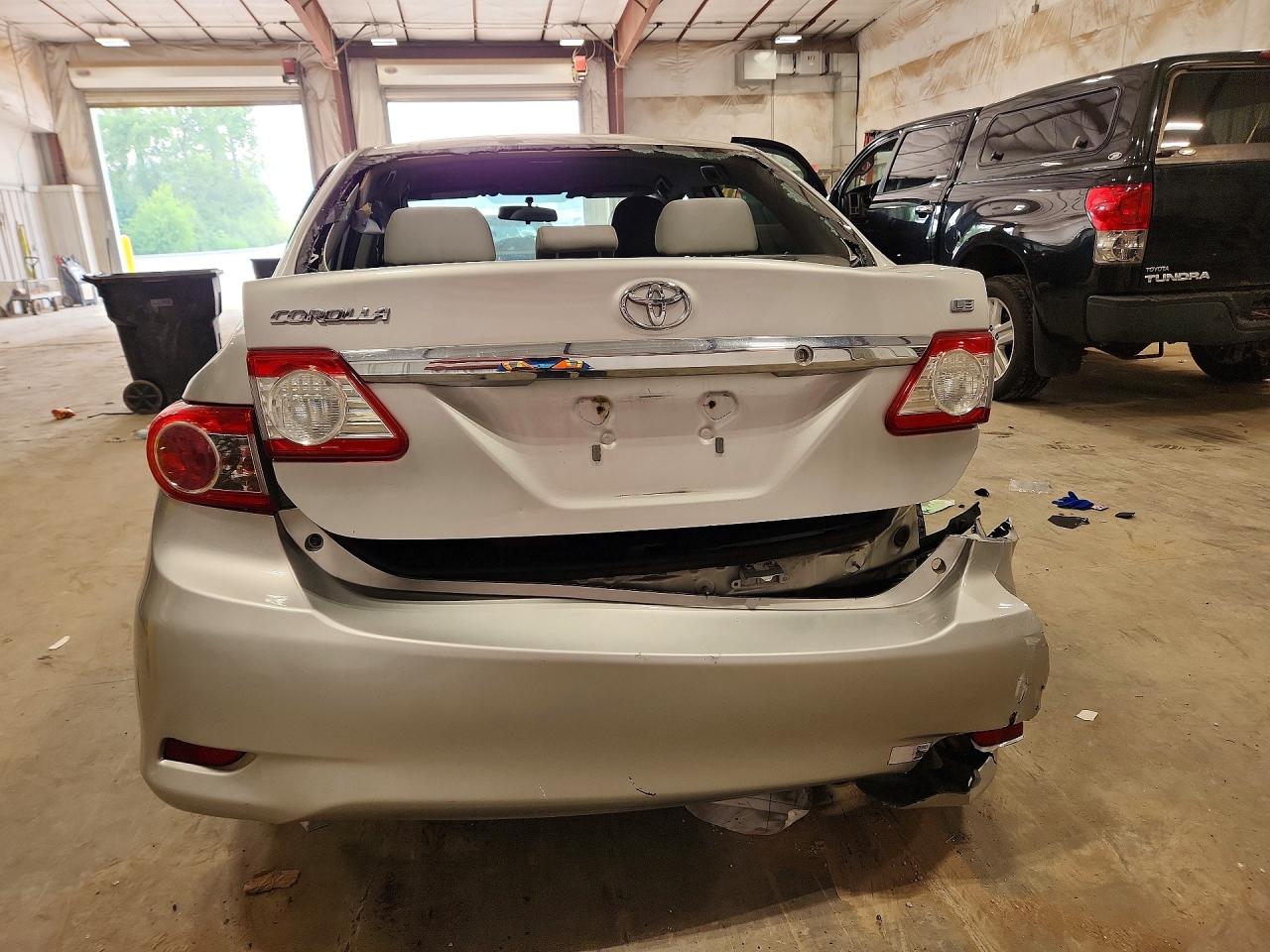 2011 Toyota Corolla Le Silver vin: 2T1BU4EE9BC649488