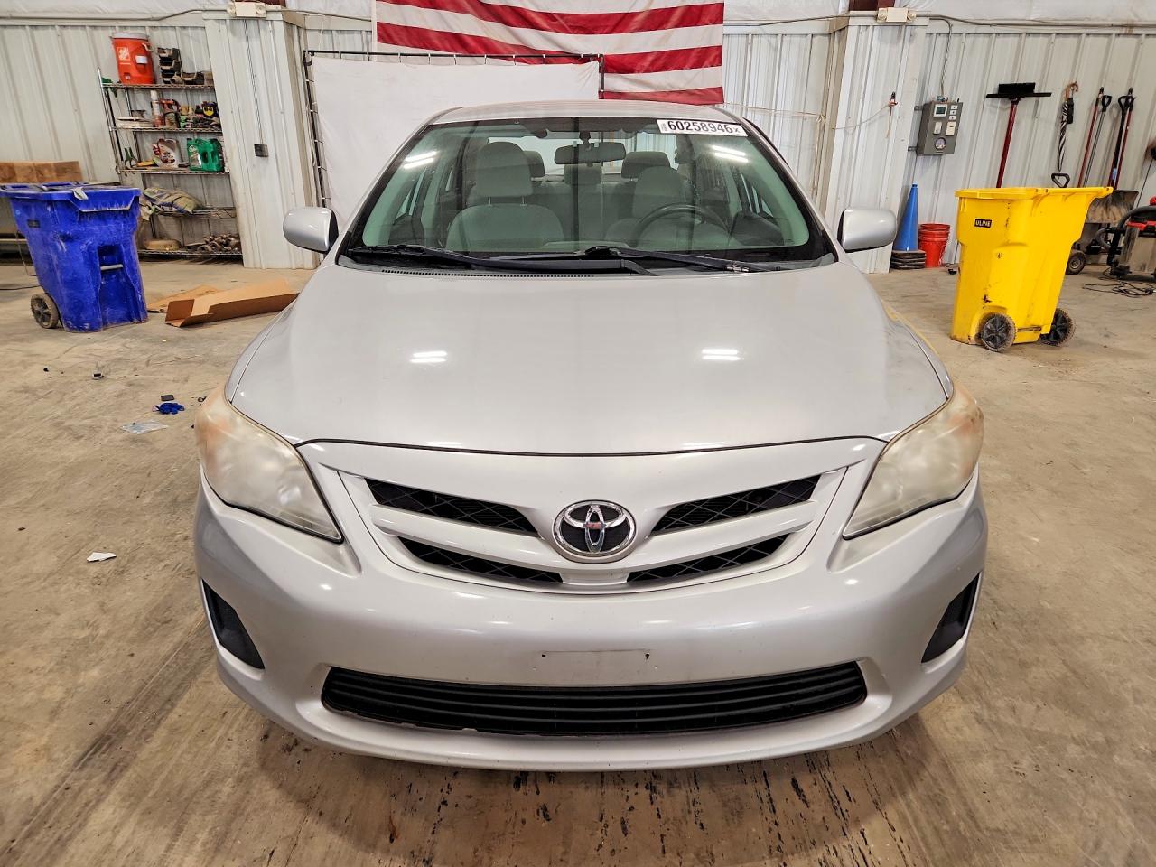2011 Toyota Corolla Le Silver vin: 2T1BU4EE9BC649488